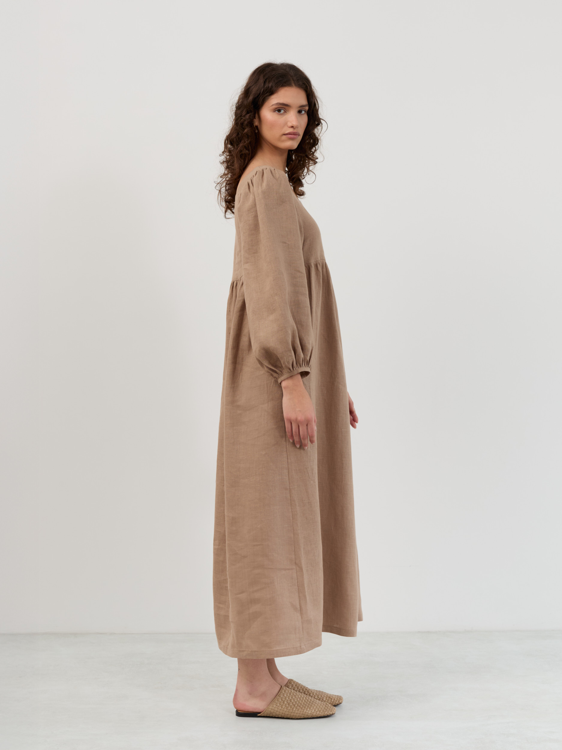 ANEMONE Square Neck Linen Maxi Dress - Image 5