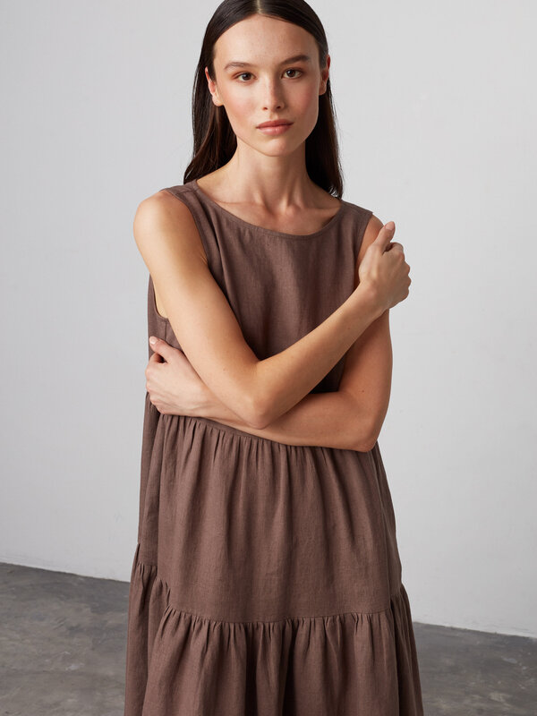 AGOTA Ärmelloses Leinen Midikleid