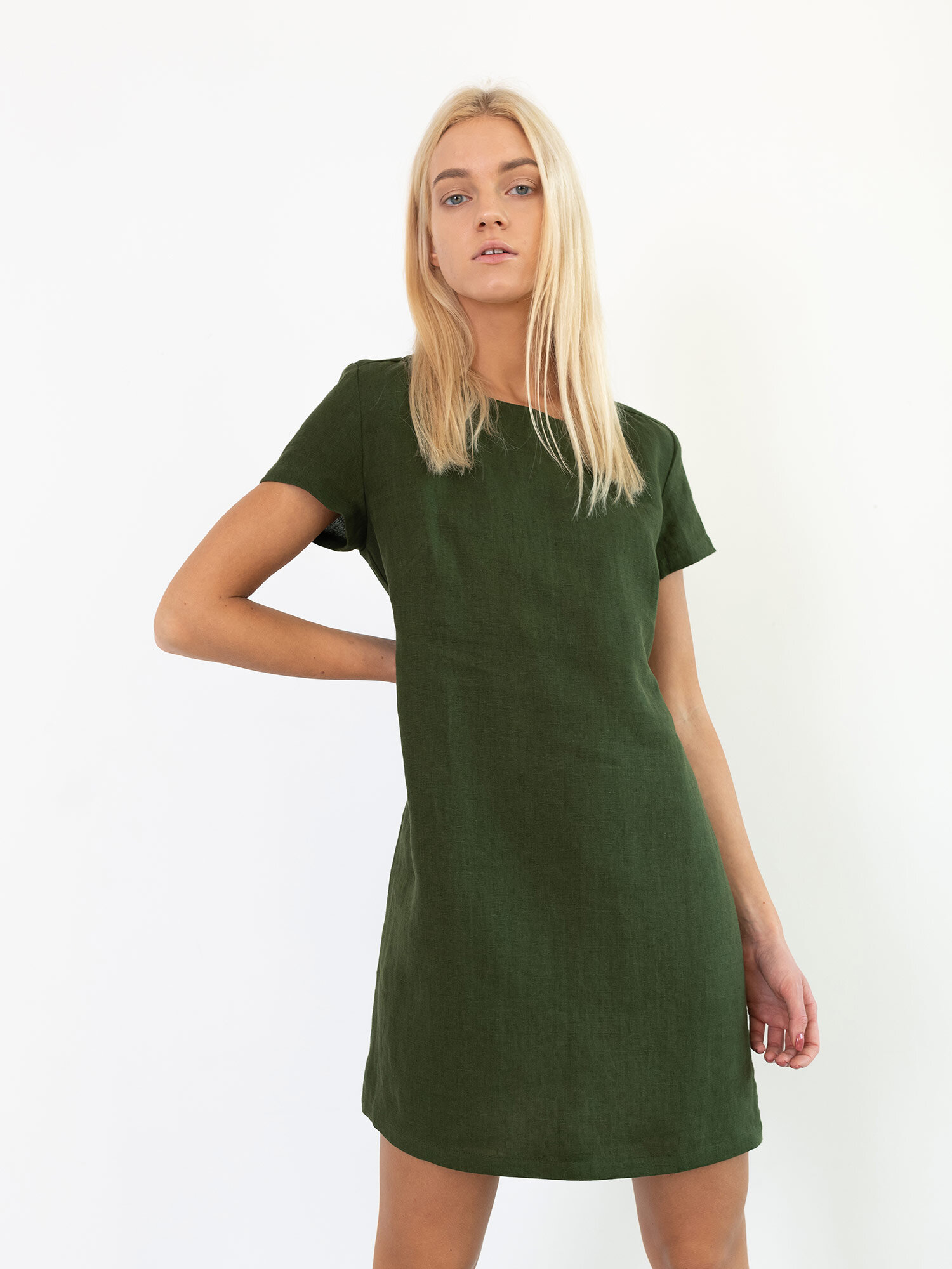 Image 3 of BEATRICE Linen Dress in Forest Green from Love and Confuse