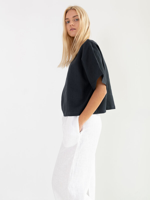 BEE Linen Top