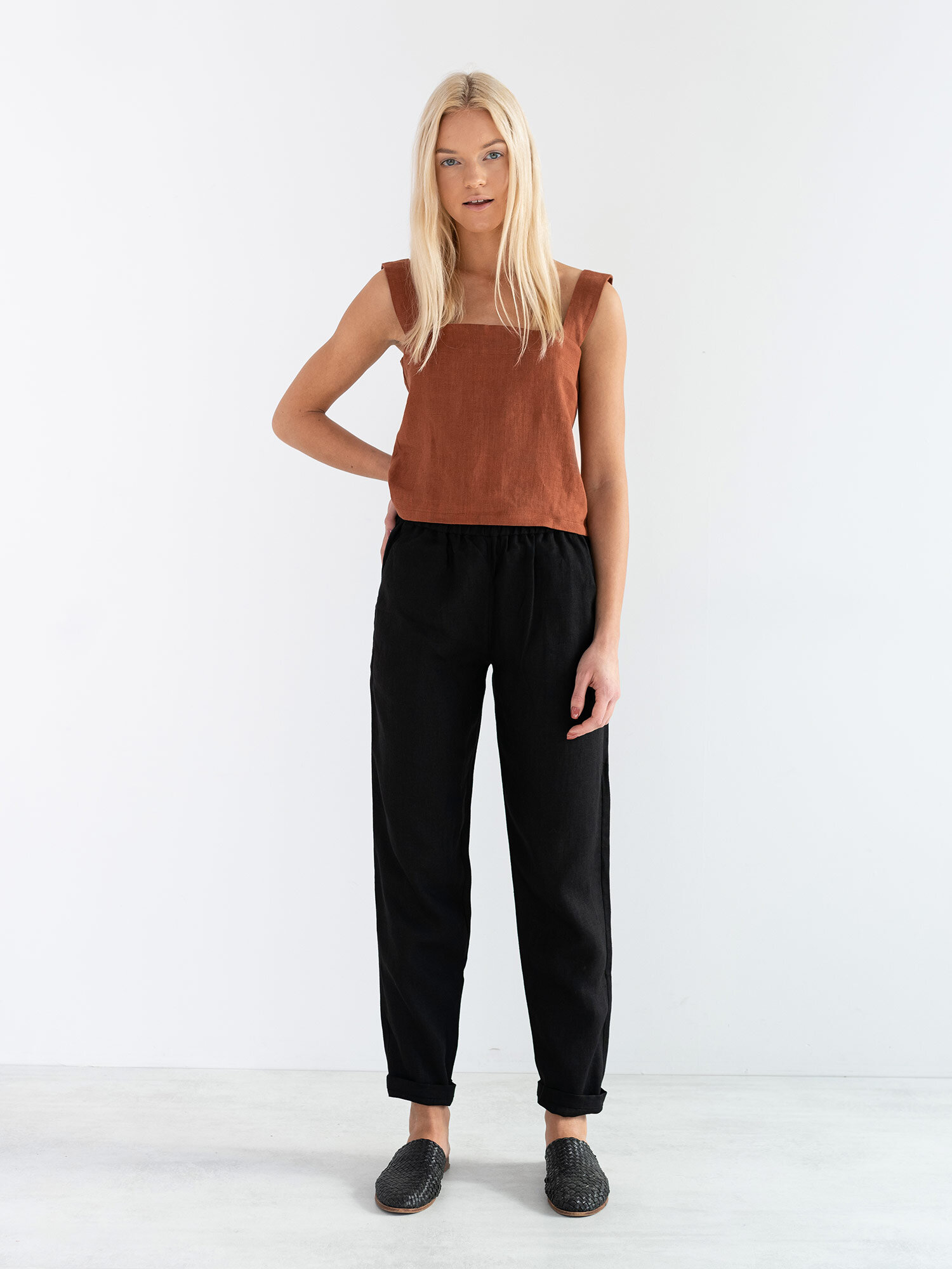 Image 4 of BRINLEY Linen Pants in Black from Love and Confuse