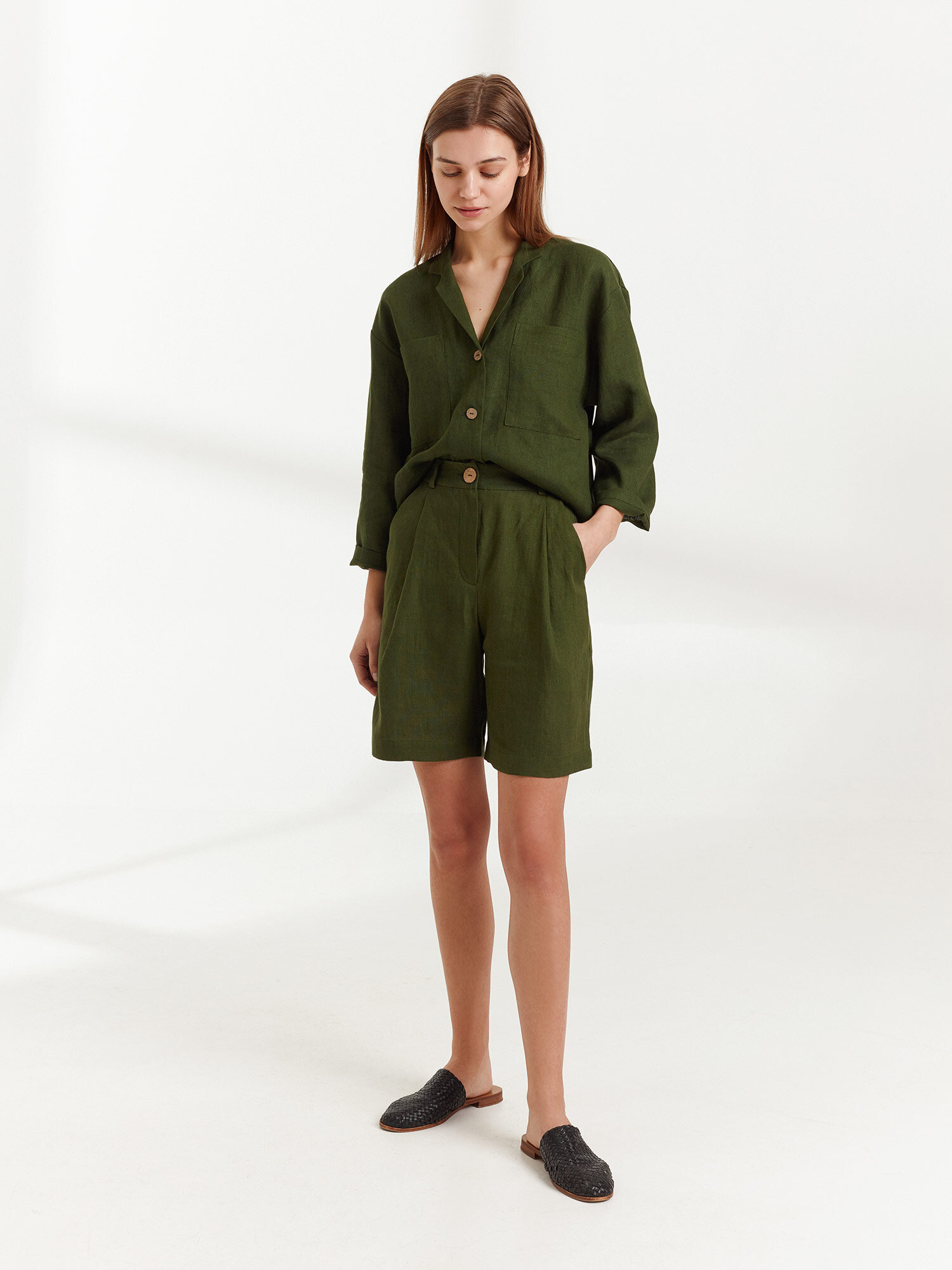 ELLIOT Linen Shorts