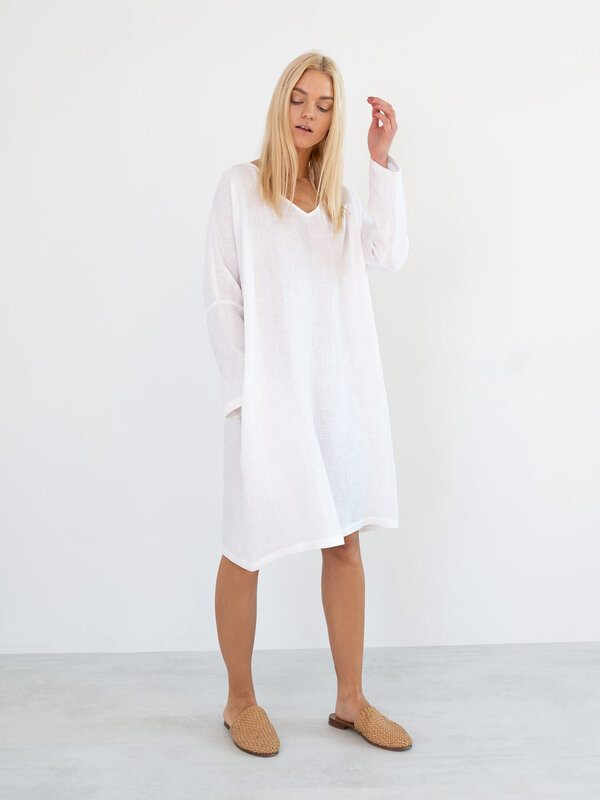 FRIDA Long Sleeve V-Neck Linen Dress