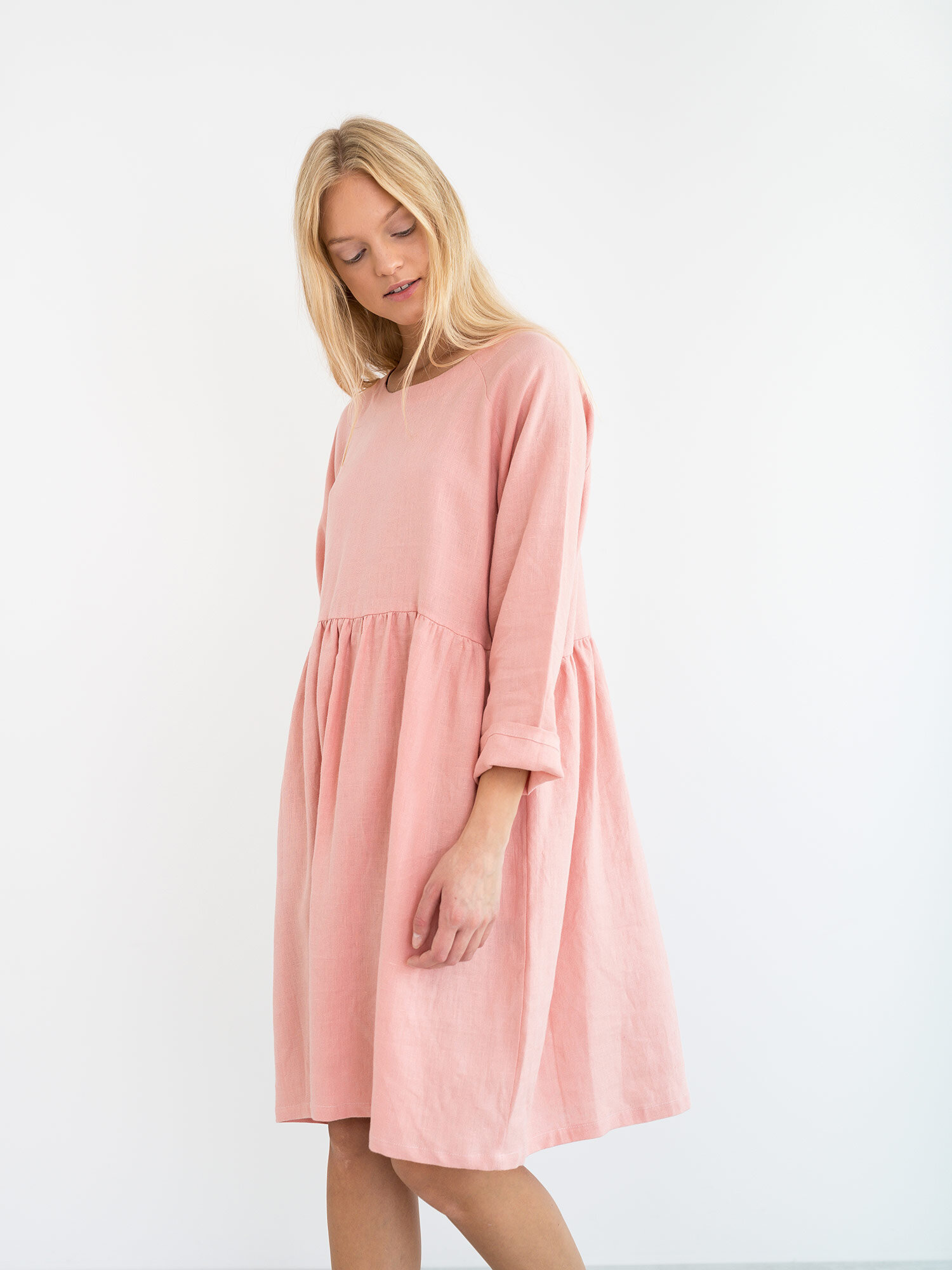 Image 4 of HARLOW Long Sleeve Linen Dress in Pink Spanish from Love and Confuse