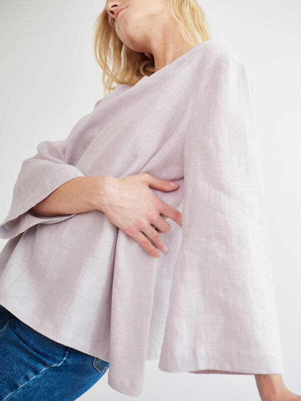 HAZEL Three-Quarter Bell Sleeve Linen Top