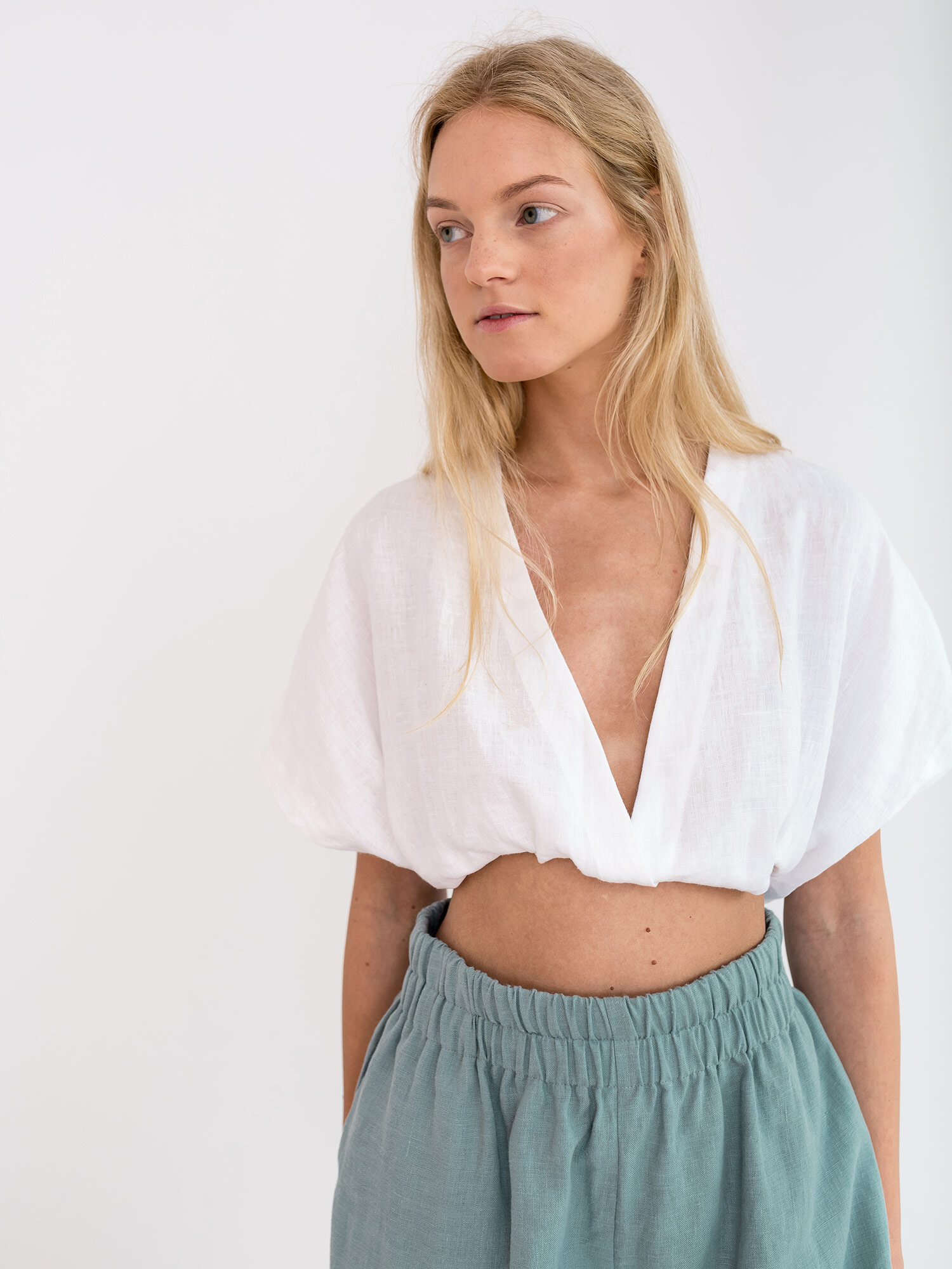 Image 4 of ISLA Linen Shorts in Dark Turquoise from Love and Confuse