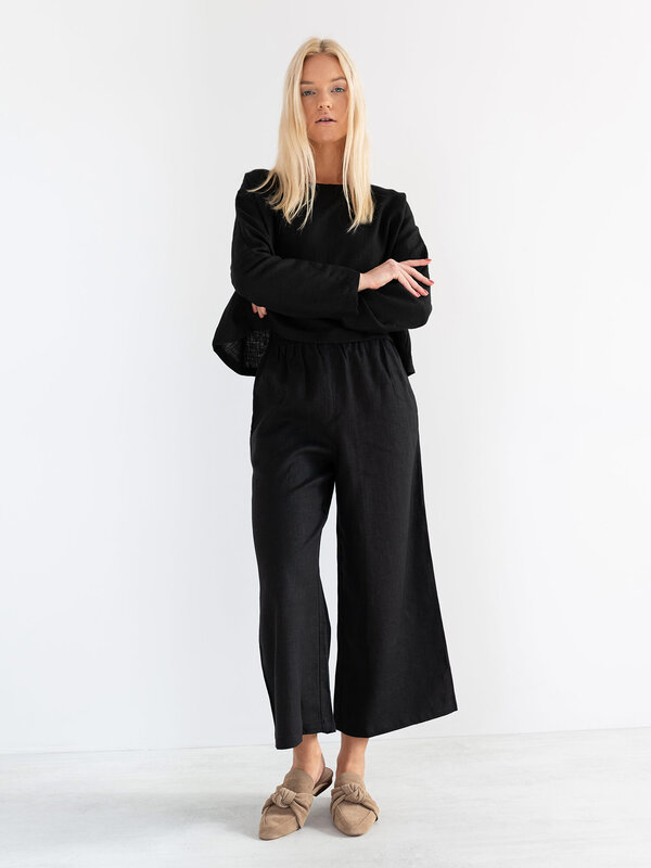 Image 1 of IVY Linen Top in Black from Love and Confuse