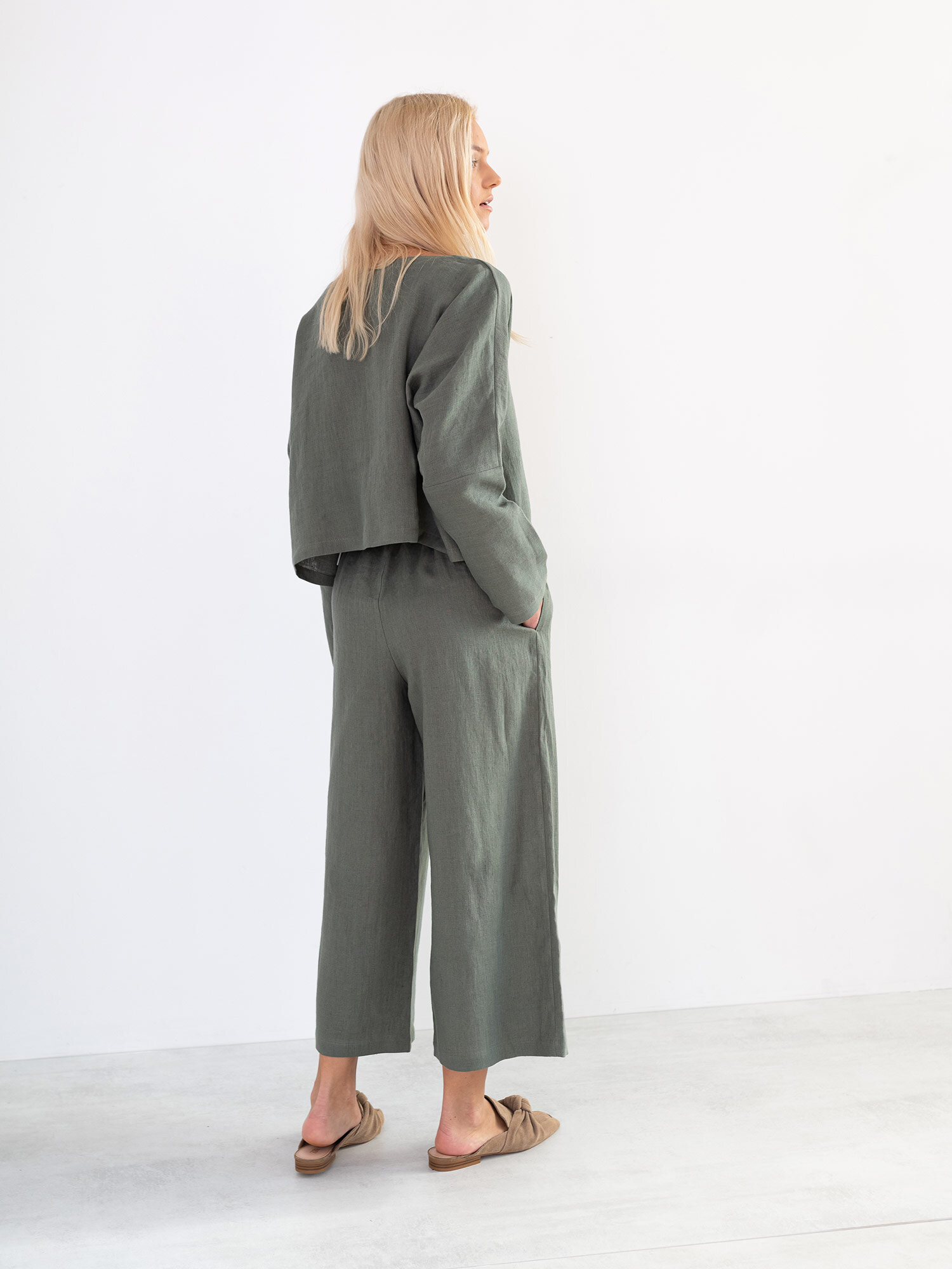 Image 6 of IVY Linen Top in Sage Green from Love and Confuse