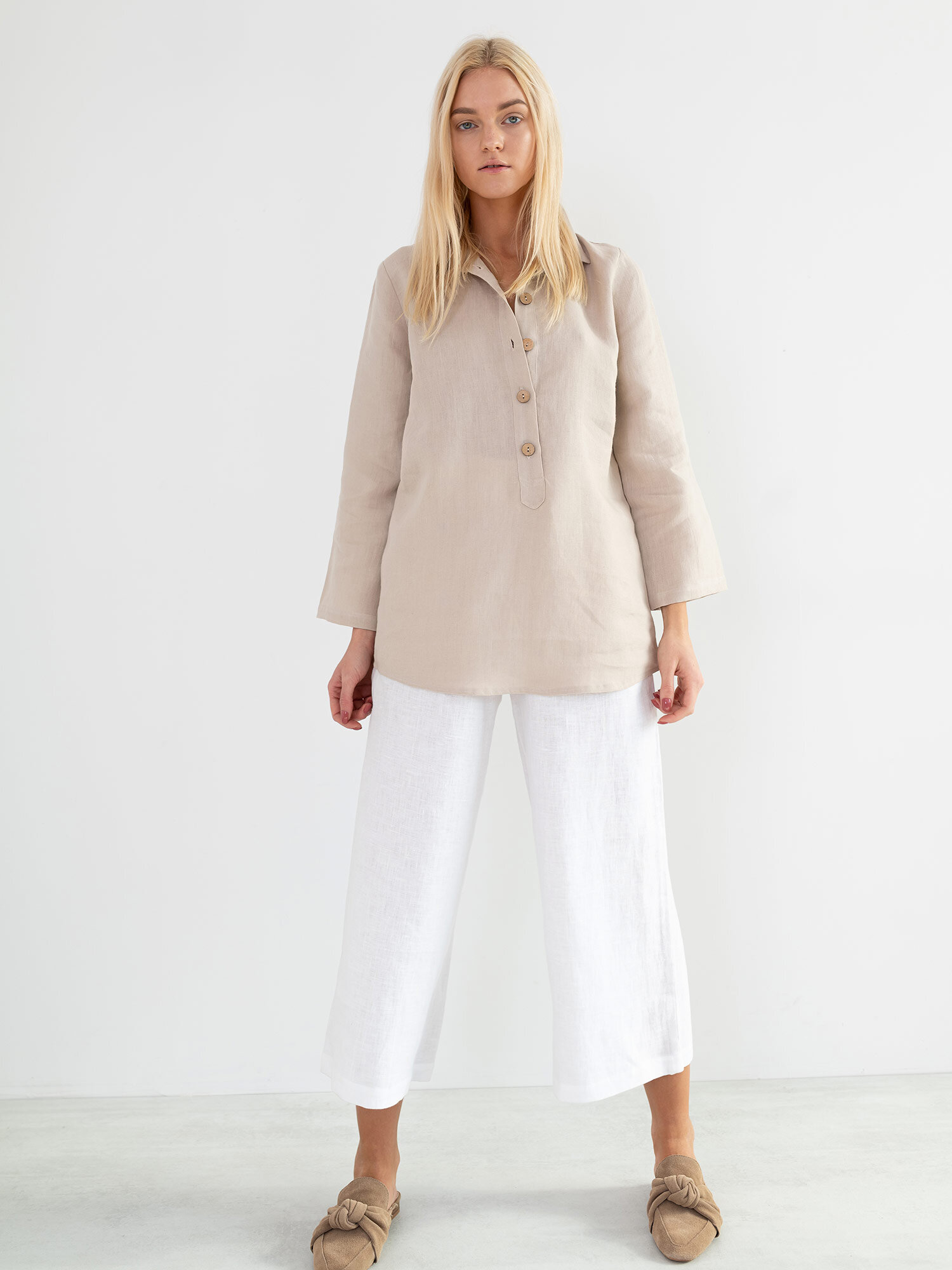 Bild 3 von LARA Leinen Tunika Shirt in Beige, you can also choose other colors above von Love and Confuse