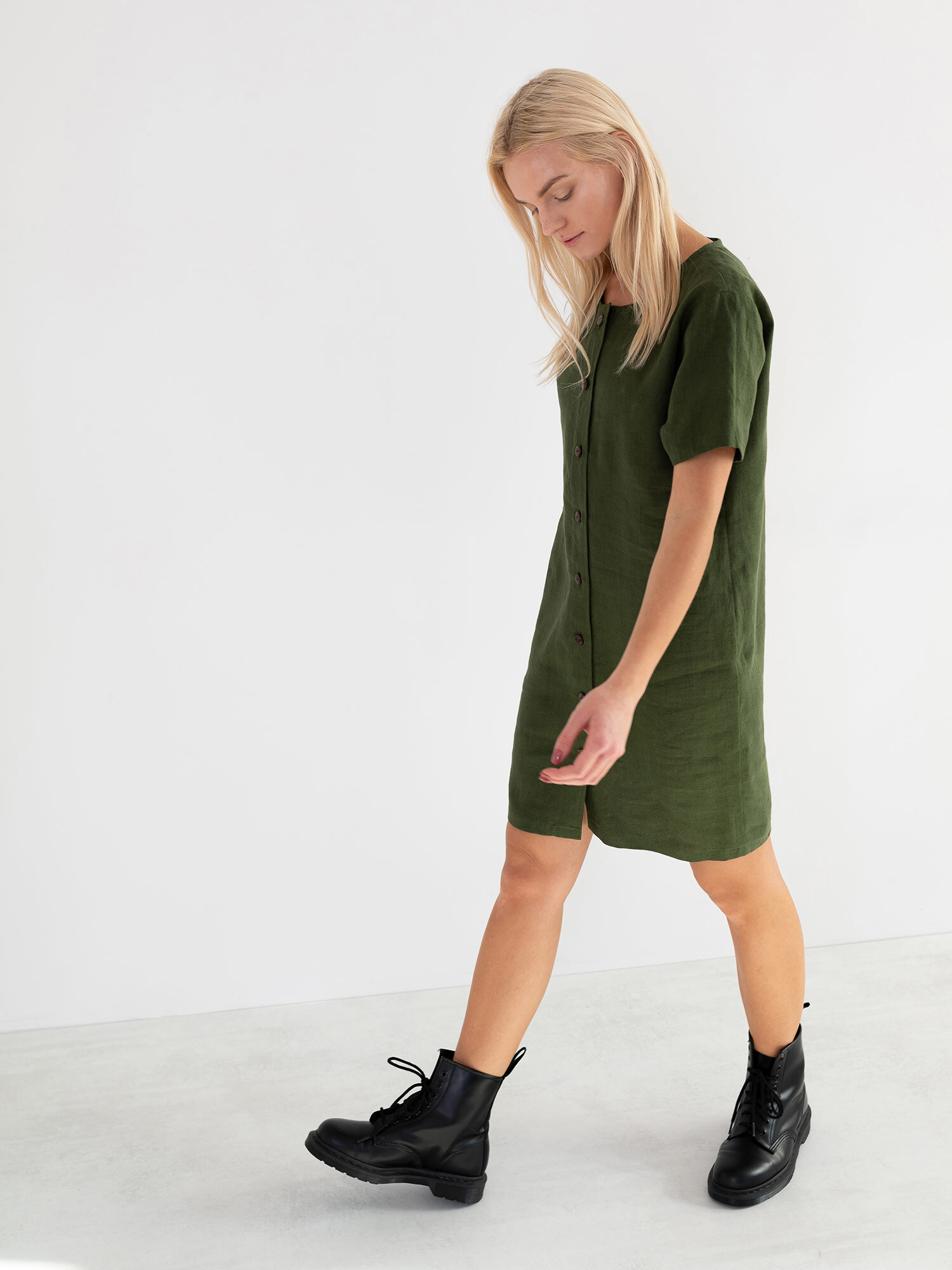 Image 4 of LYRA Short Sleeve Linen Dress in Forest Green from Love and Confuse