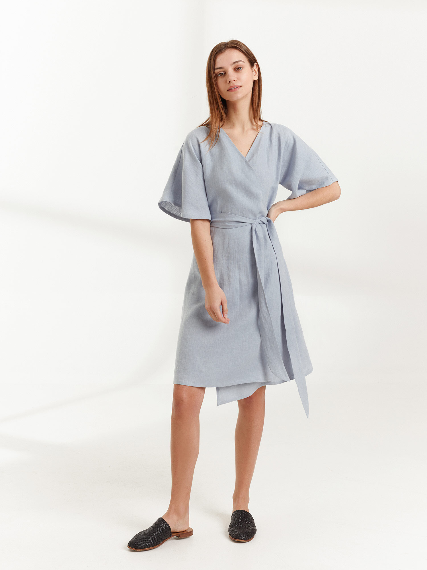 Bild 5 von MARY Leinen Wickelkleid in Bluestone, you can also choose other colors above von Love and Confuse