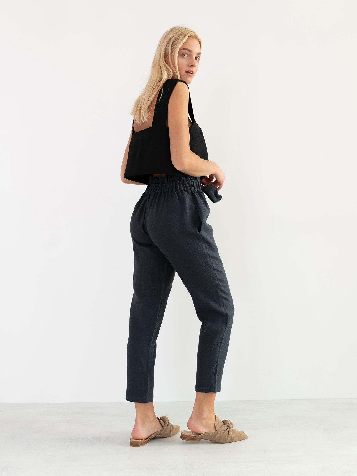 Bild 4 von NOAH - Hochgeschnittene Leinenhose mit Paperbag-Bund in von Love and Confuse