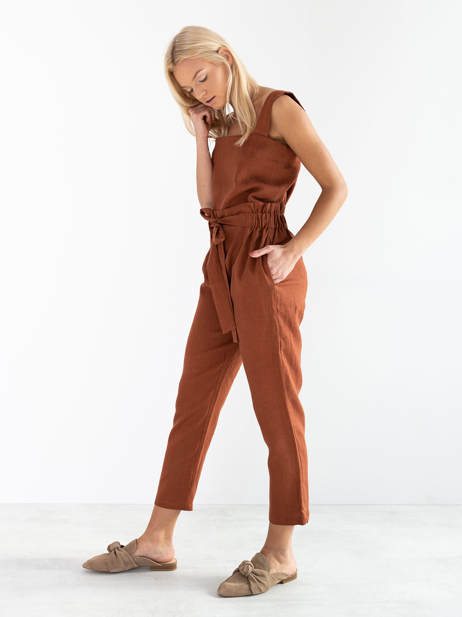 Bild 5 von NOAH - Hochgeschnittene Leinenhose mit Paperbag-Bund in von Love and Confuse