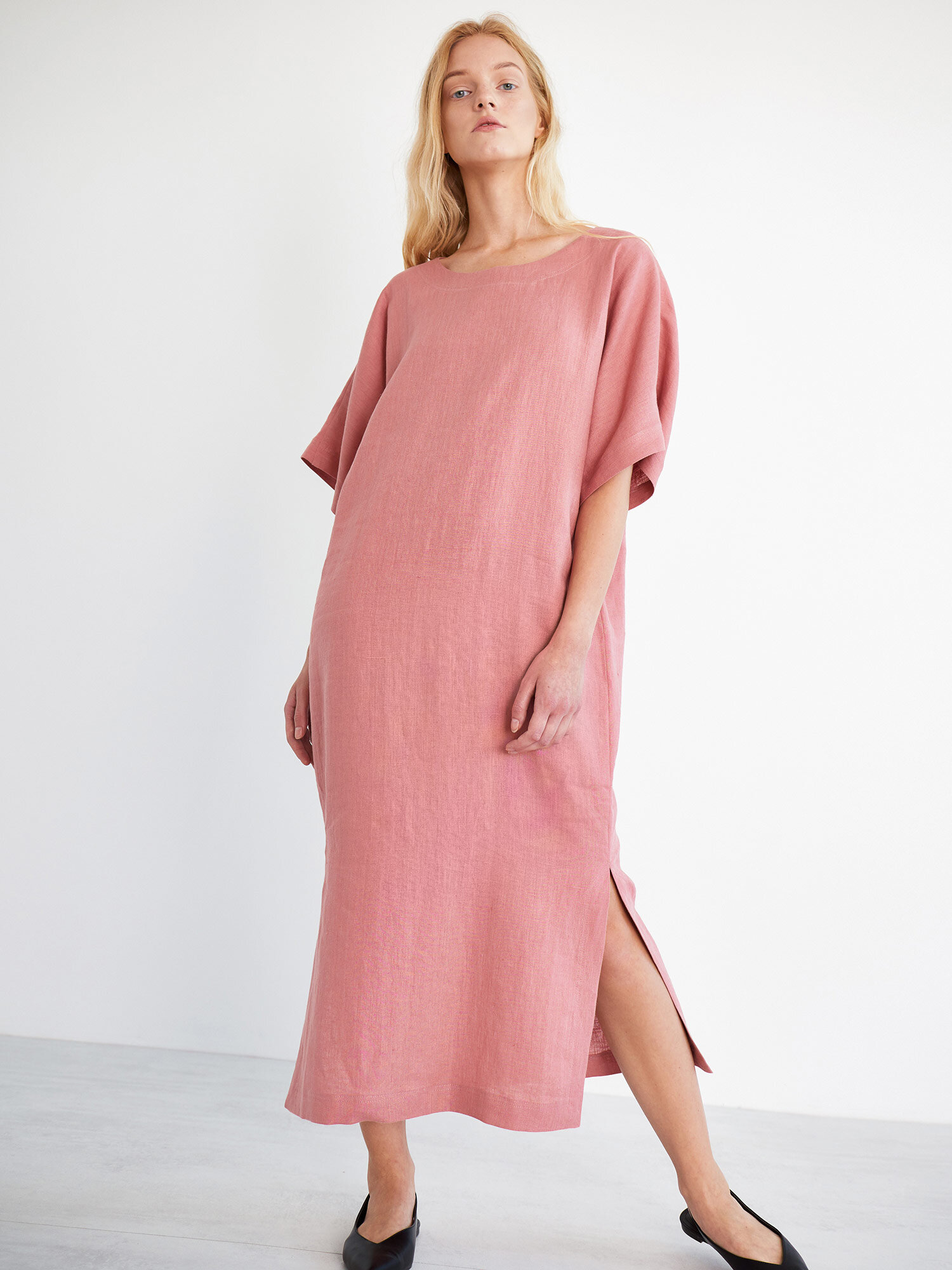 Bild 3 von OLIVIA Leinenkleid Midi & Maxi in Salmon pink, you can also choose other colors above von Love and Confuse