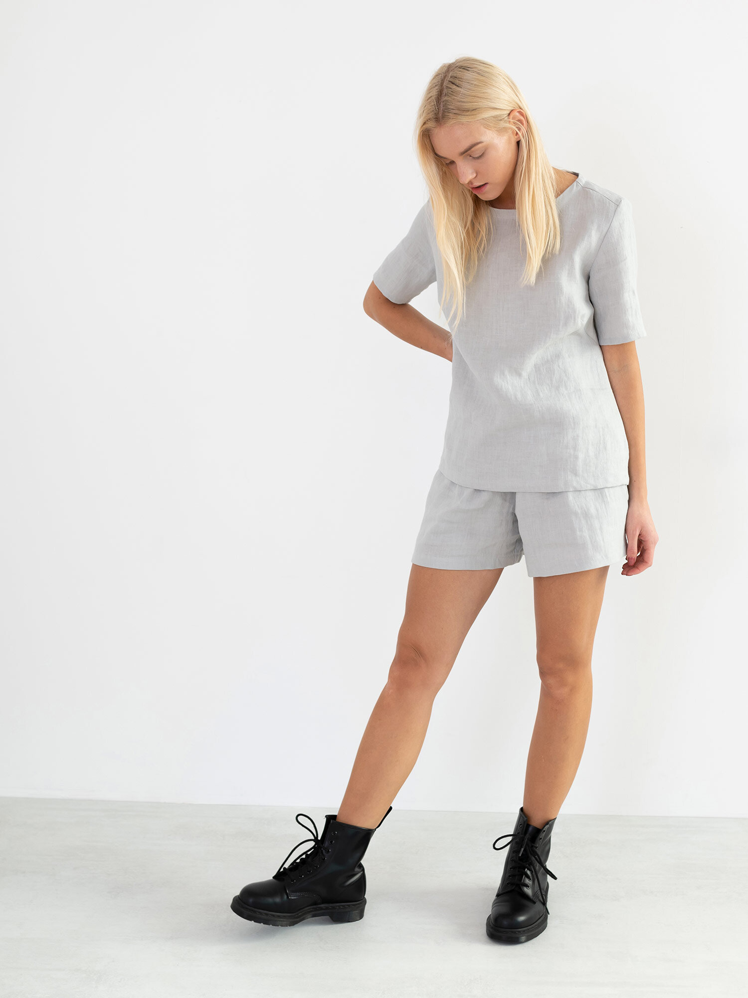 Bild 3 von PALMER Leinen-T-Shirt in Cloudy grey, you can also choose other colors above von Love and Confuse