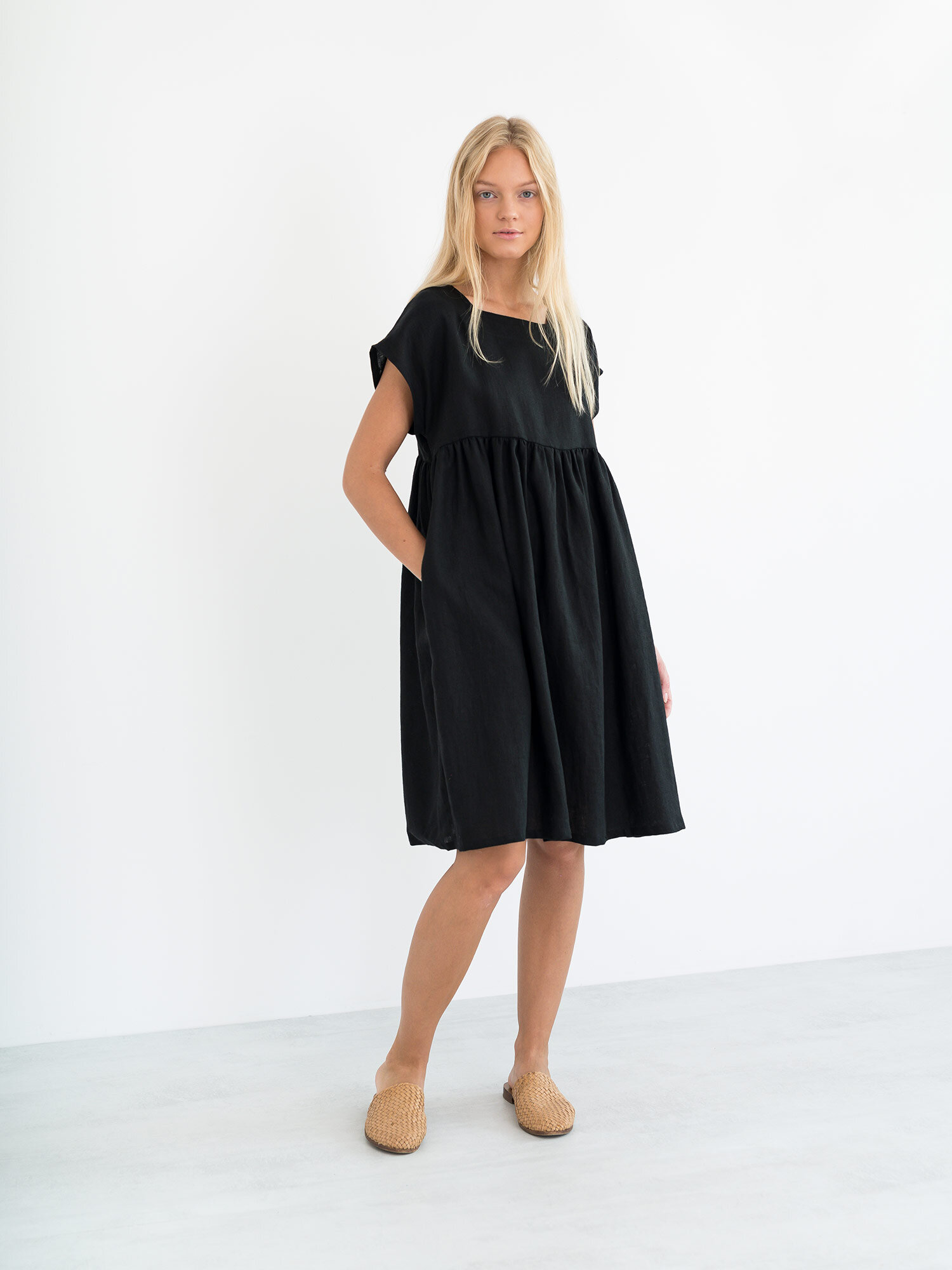 Bild 3 von POPPY Leinenkleid in von Love and Confuse
