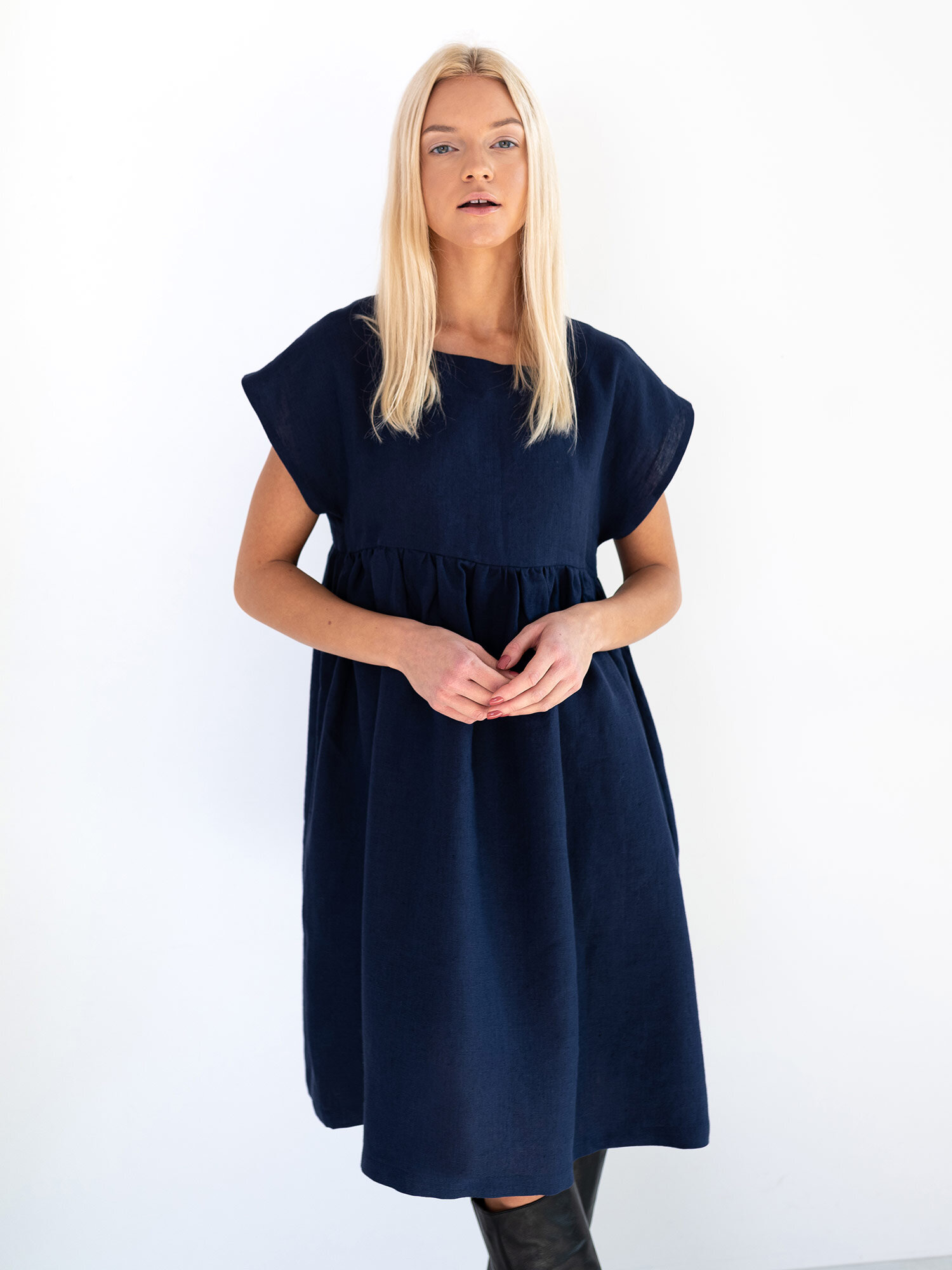 Bild 3 von POPPY Leinenkleid in von Love and Confuse