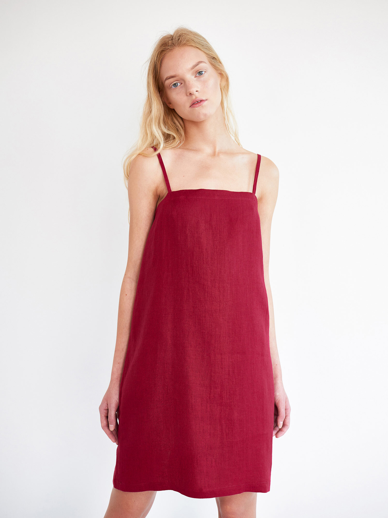 Bild 4 von VIOLET Leinen Slip-Kleid in von Love and Confuse