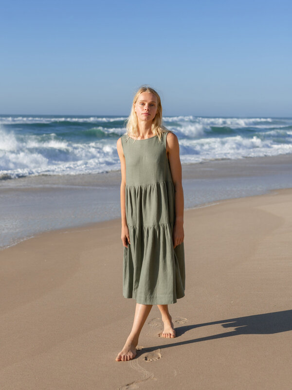 AGOTA Sleeveless Tiered Linen Dress