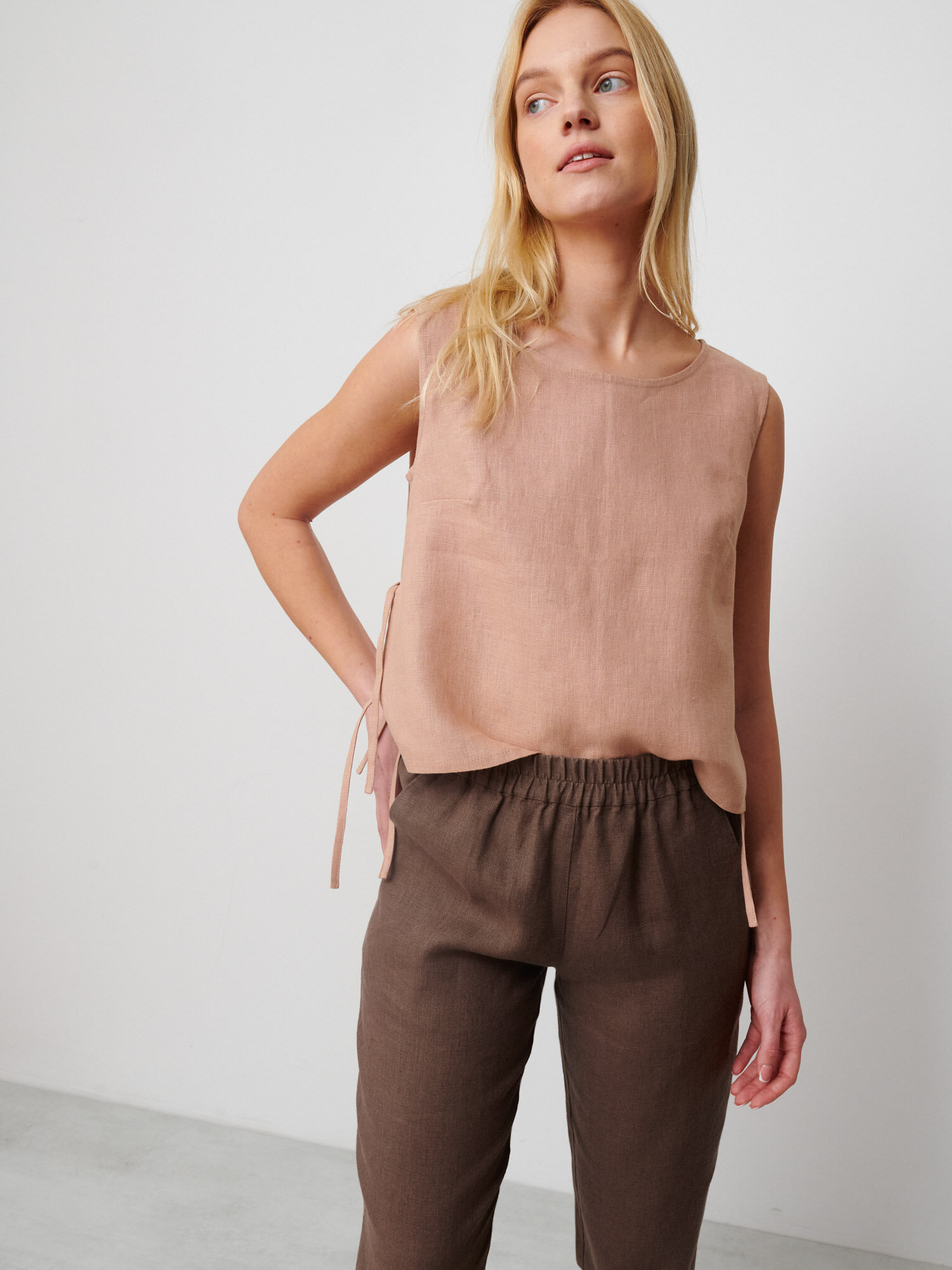 Image 2 of BRINLEY Tapered Linen Pants in Cocoa from Love and Confuse
