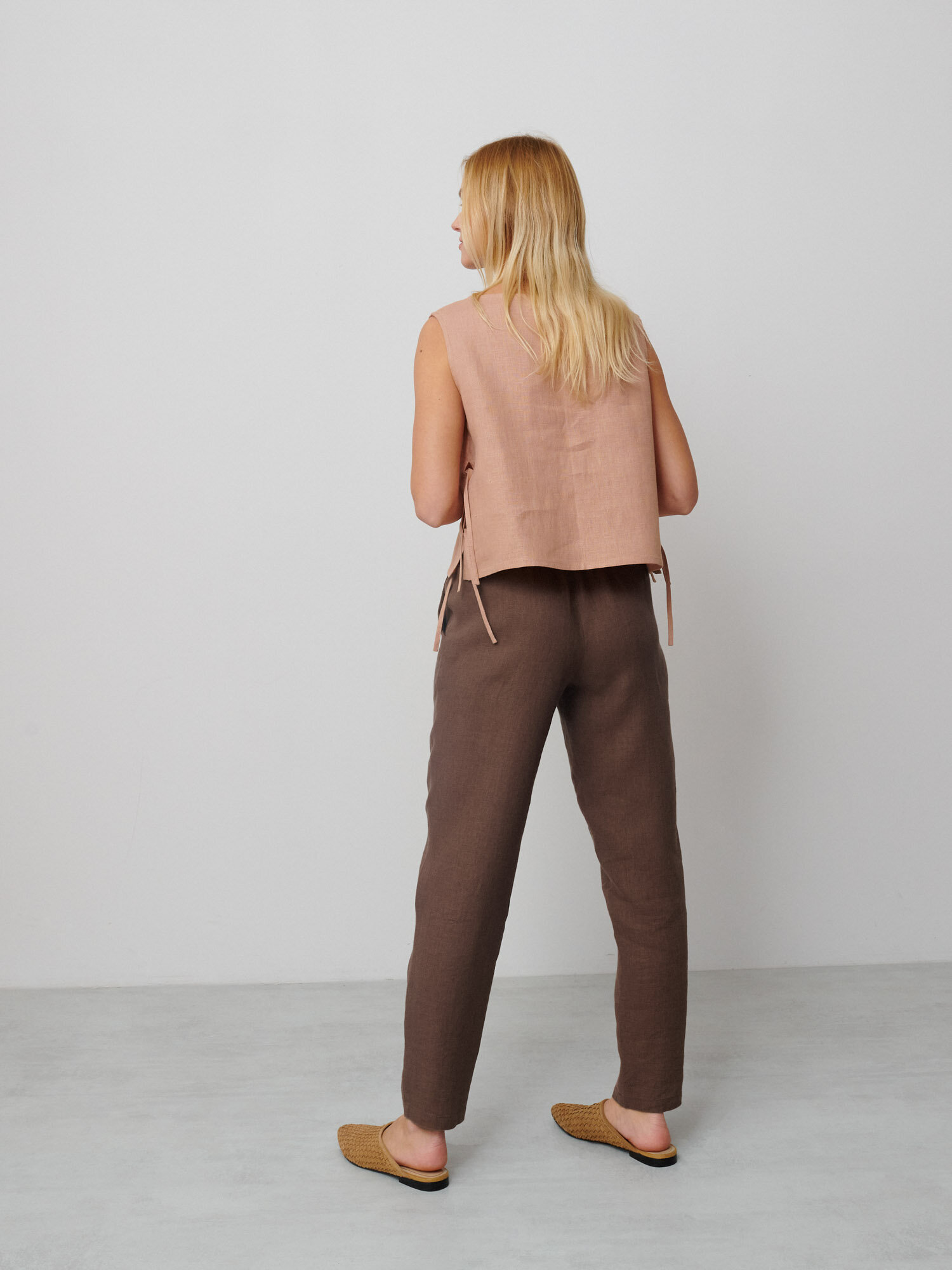 Image 5 of BRINLEY Tapered Linen Pants in Cocoa from Love and Confuse