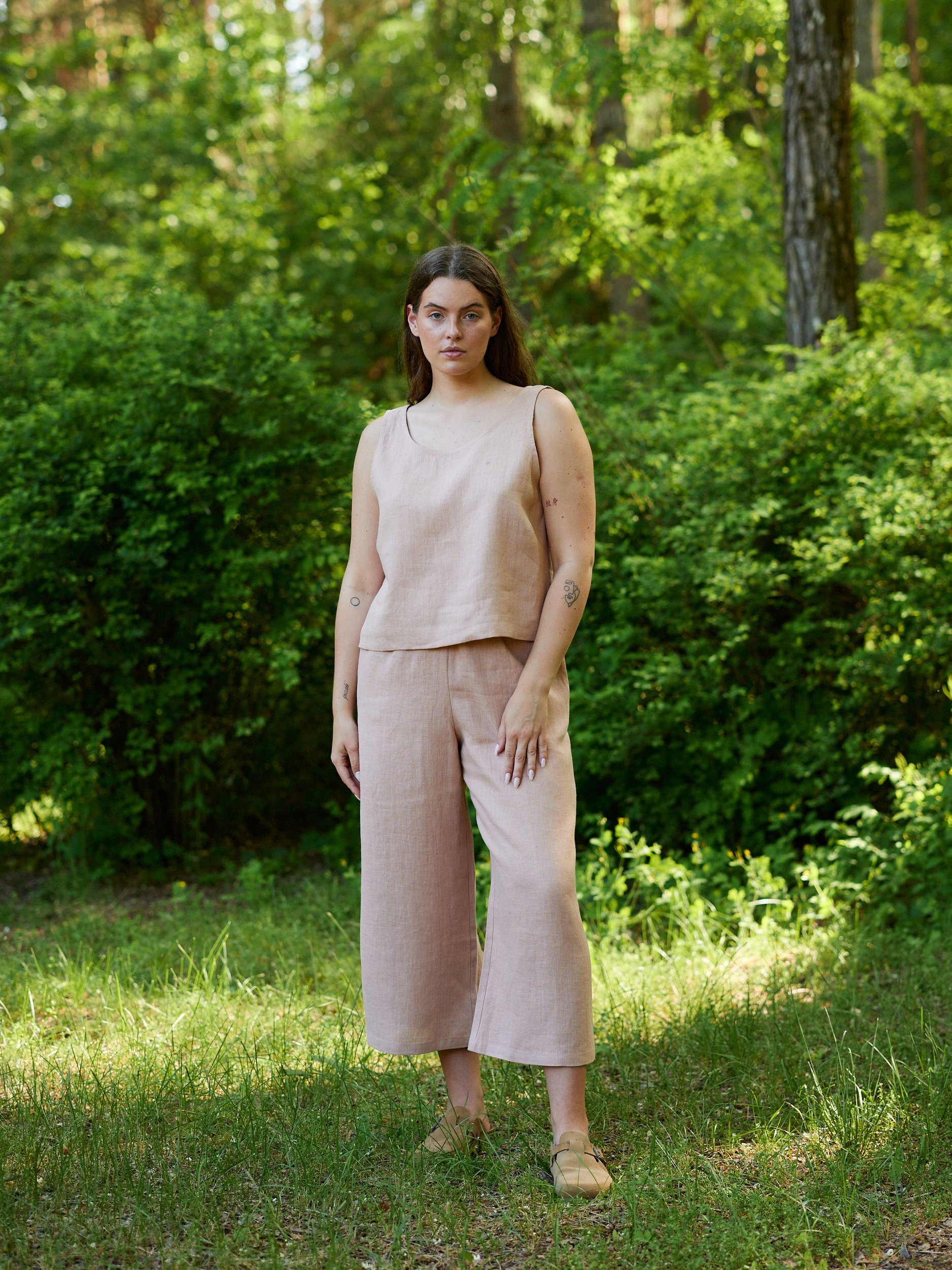 Image 4 of CALI Linen Tank Top in Camel from Love and Confuse