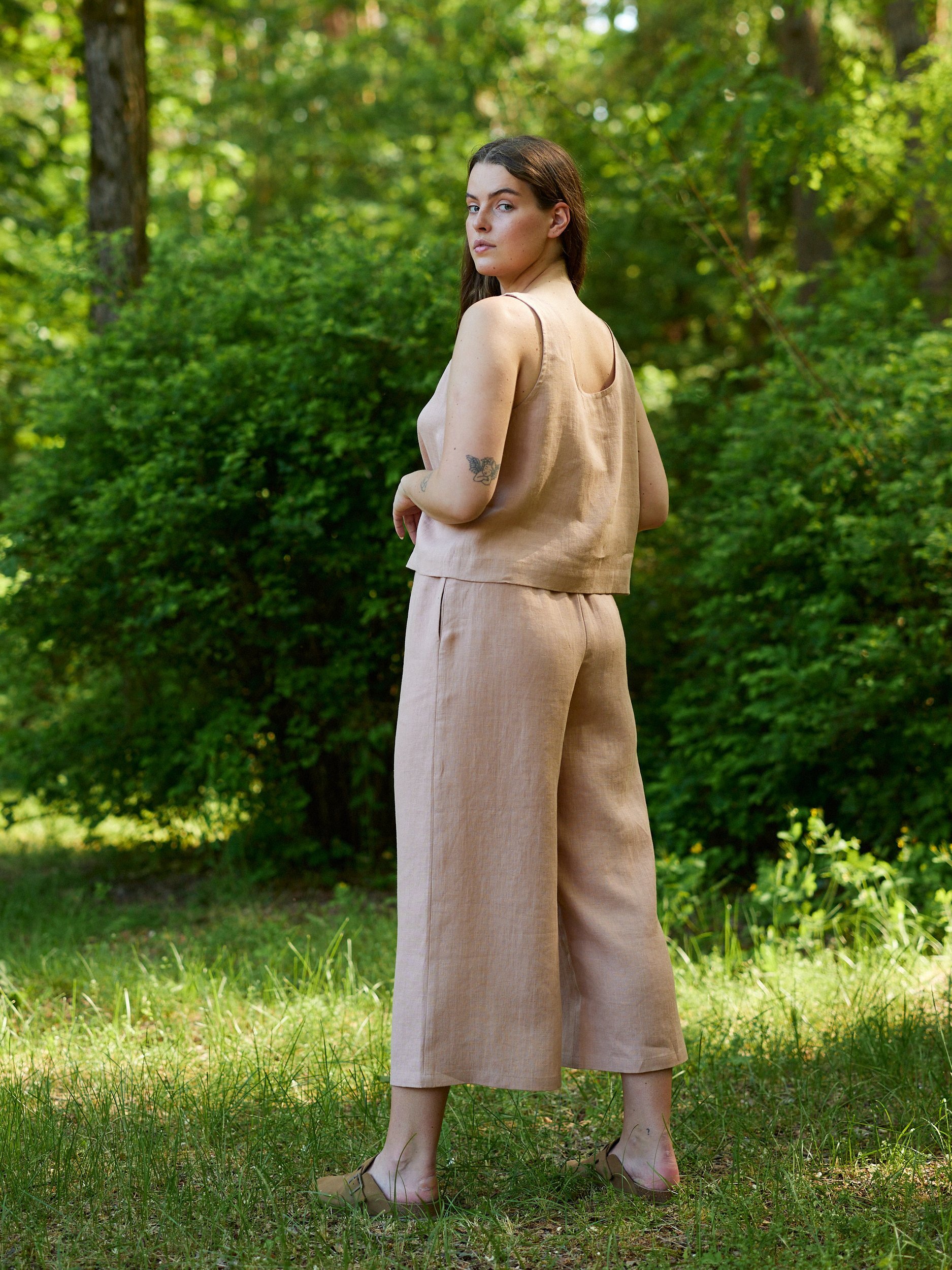 Image 5 of CALI Linen Tank Top in Camel from Love and Confuse