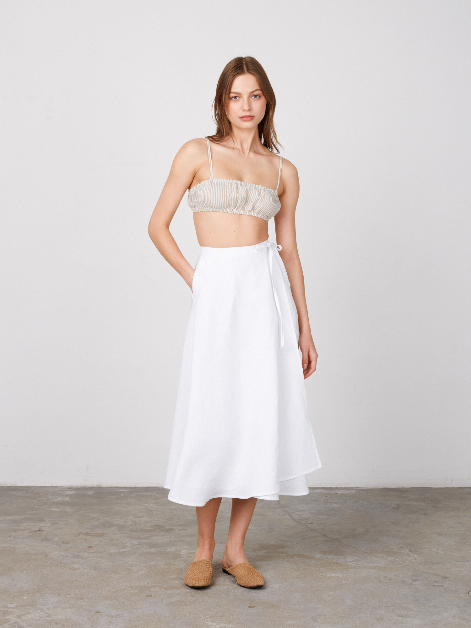 Bild 2 von CLEO Leinen-Bralette in von Love and Confuse