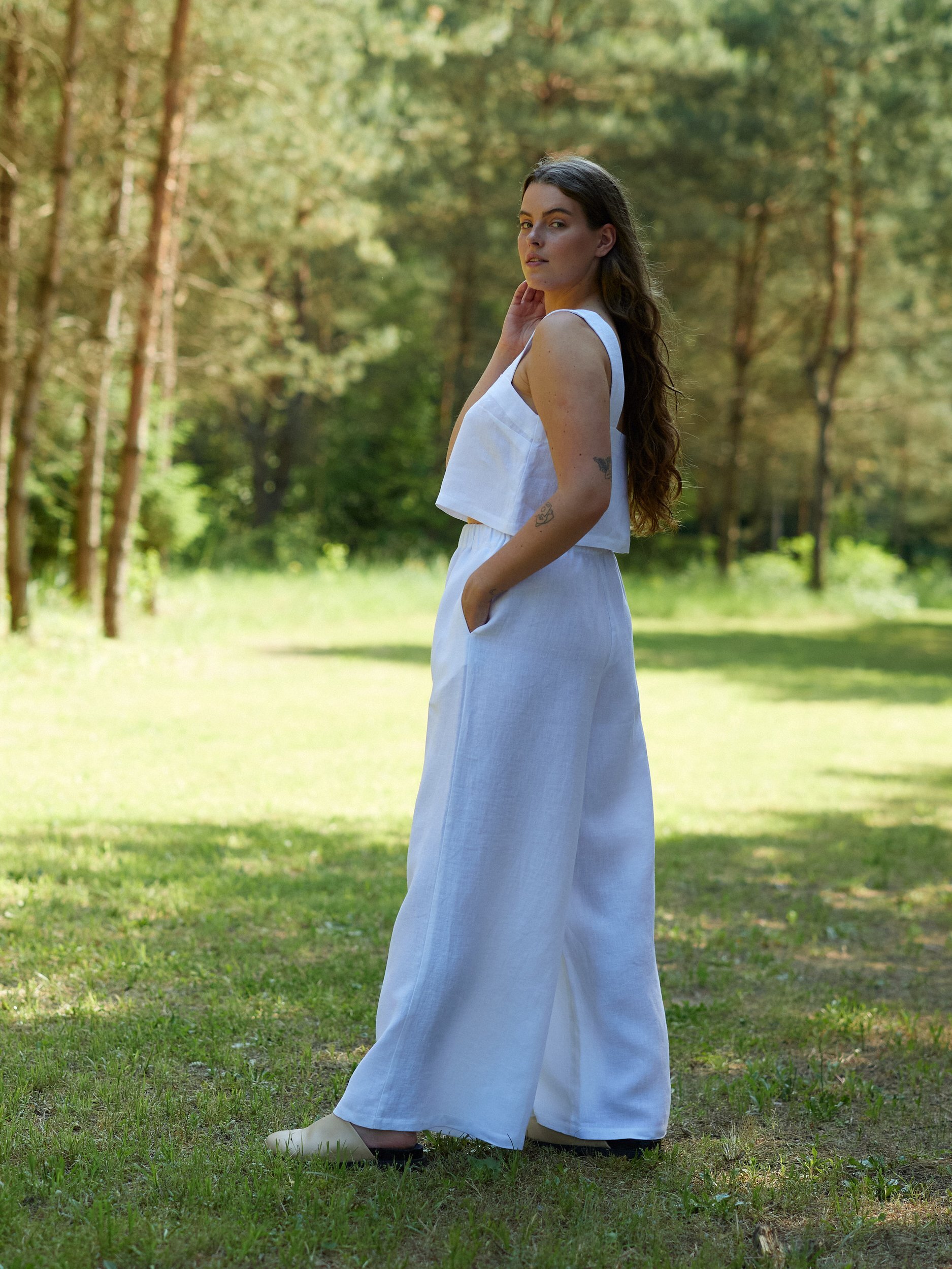 Image 4 of DAHLIA Cropepd Linen Tank Top in White from Love and Confuse