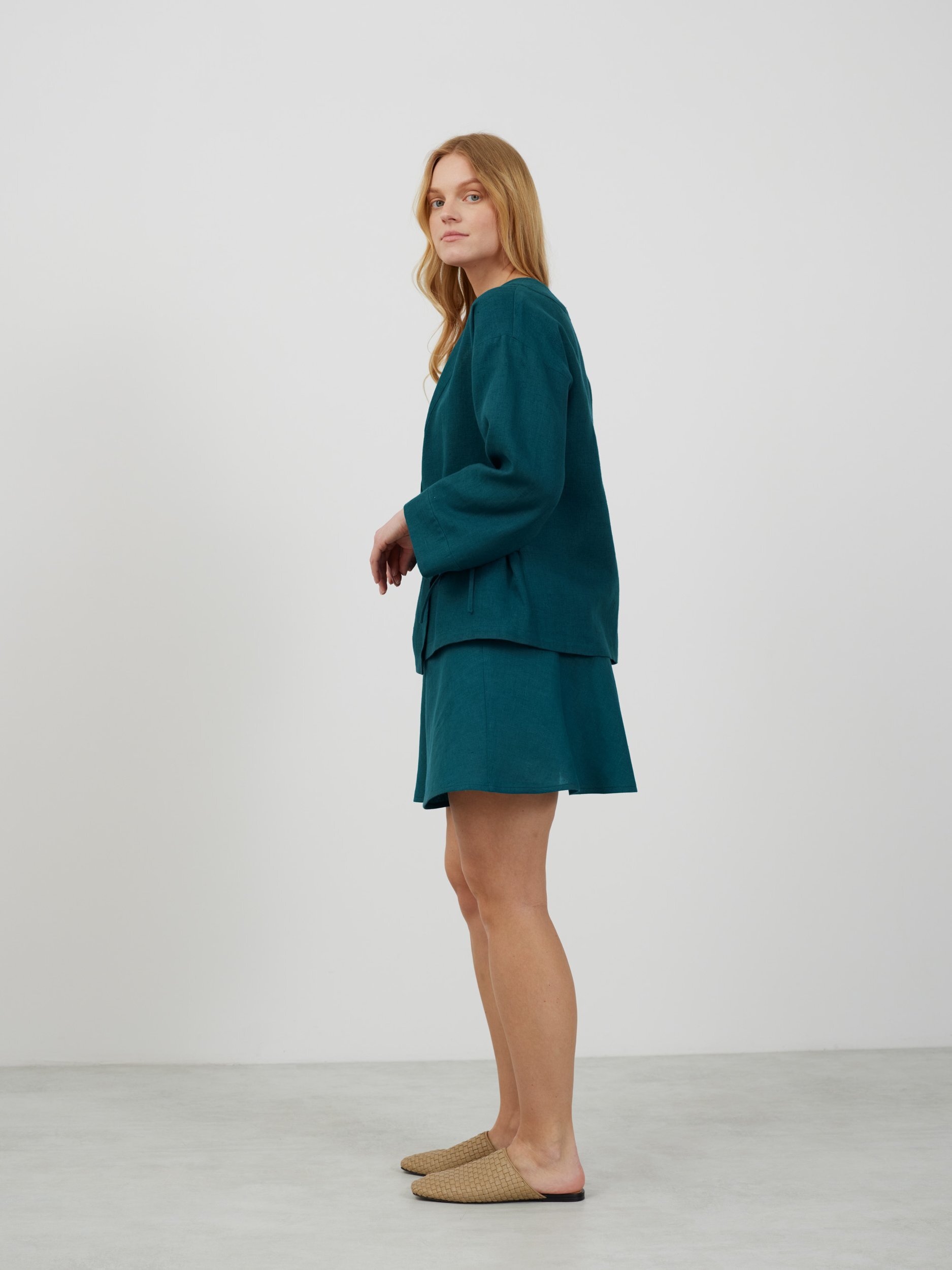 Bild 4 von DELILAH Leinen-Kimonojacke in Smaragdblau von Love and Confuse