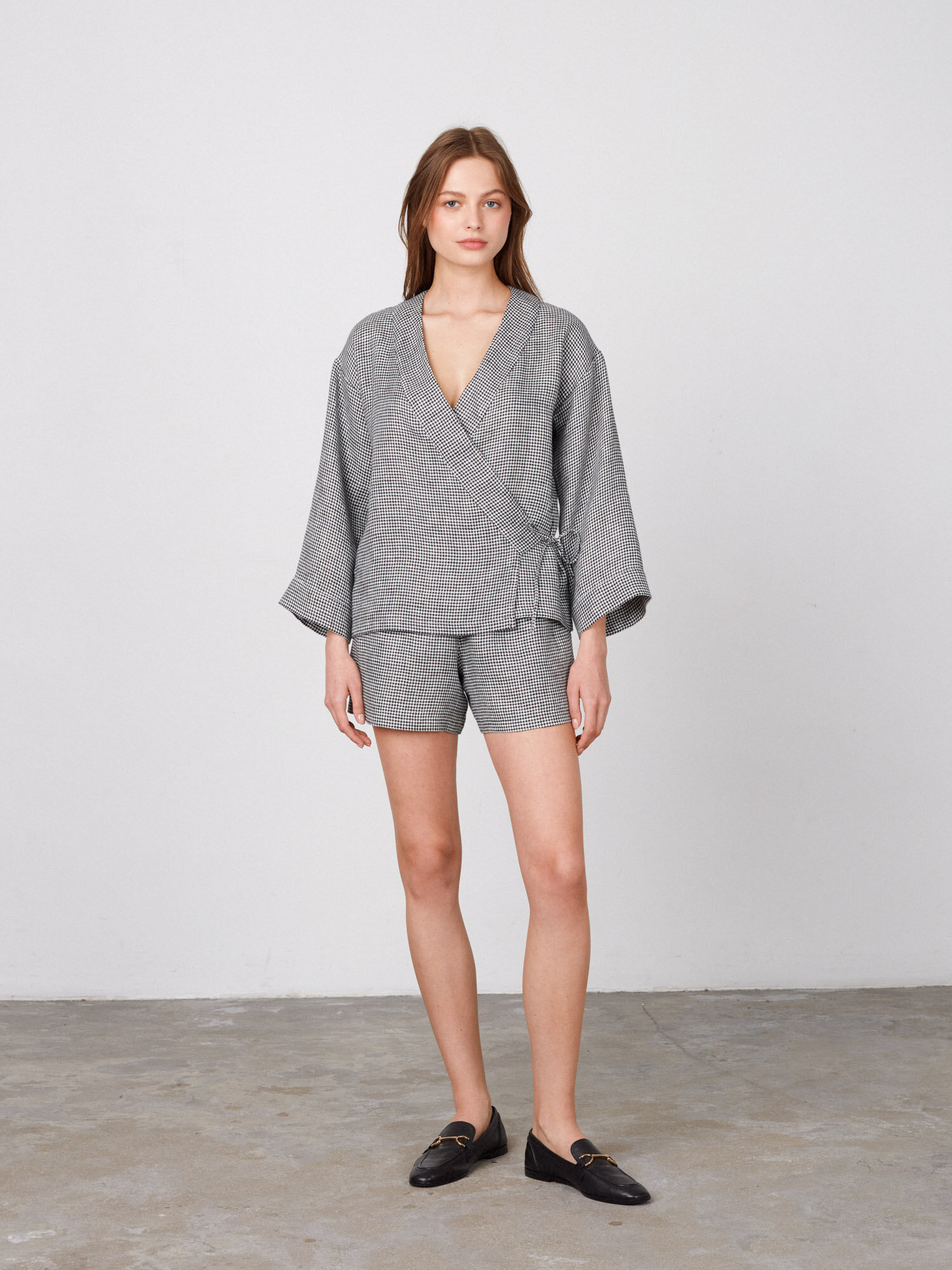 Image 3 of ISLA High Waisted Linen Shorts in Houndstooth from Love and Confuse