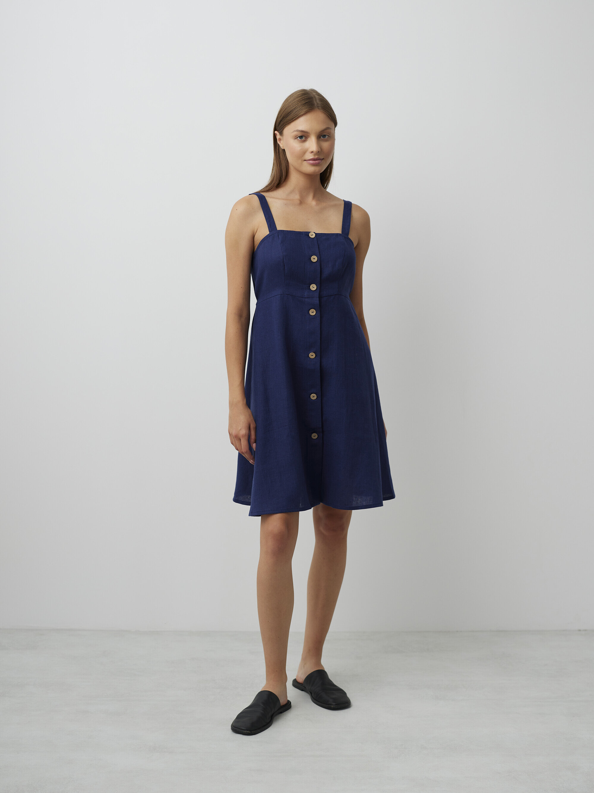 Bild 2 von INDIE Leinen Sommerkleid in von Love and Confuse