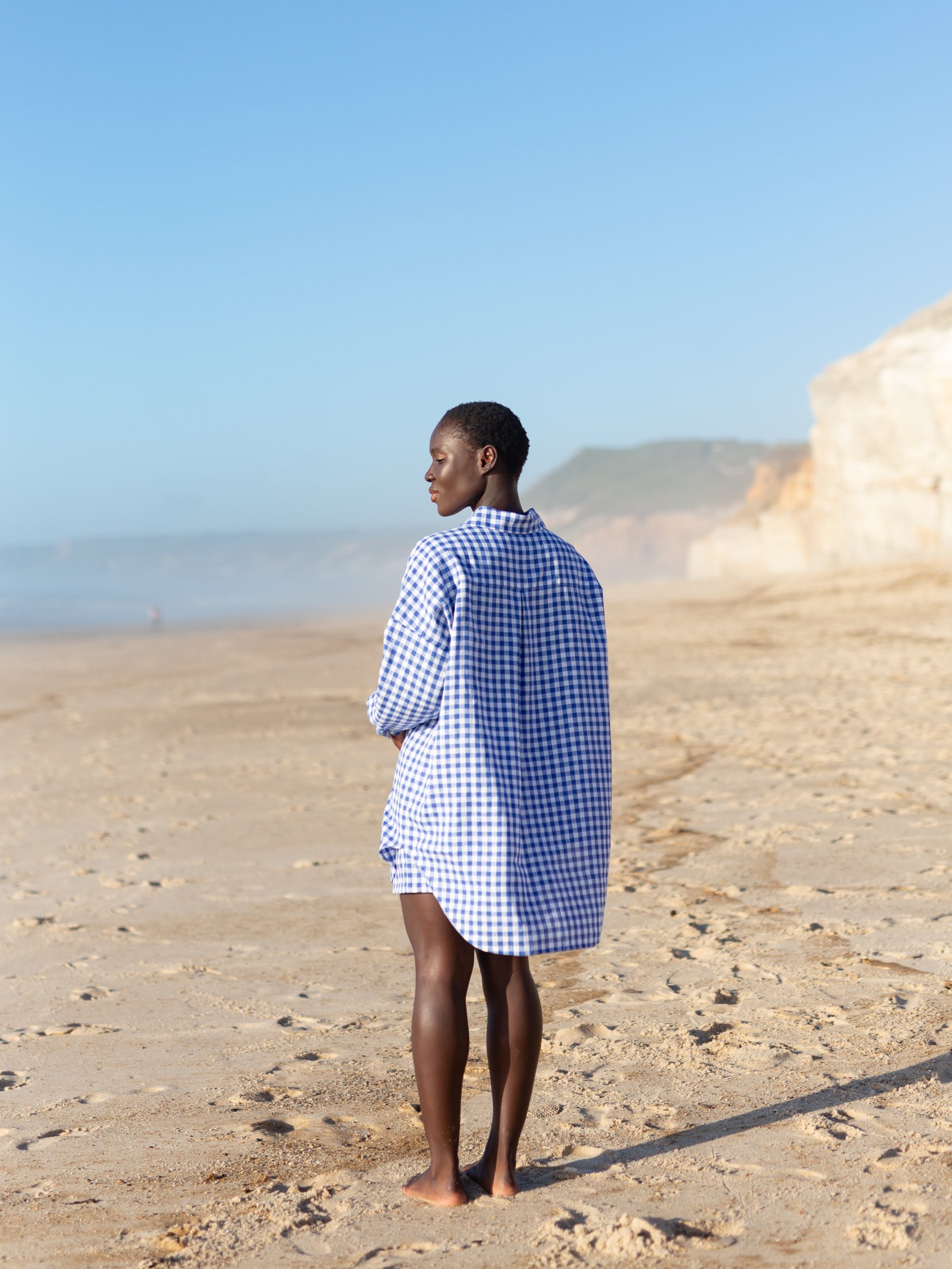 Bild 4 von ISLA - Hochgeschnittene Leinen Shorts in Blaues Karo von Love and Confuse