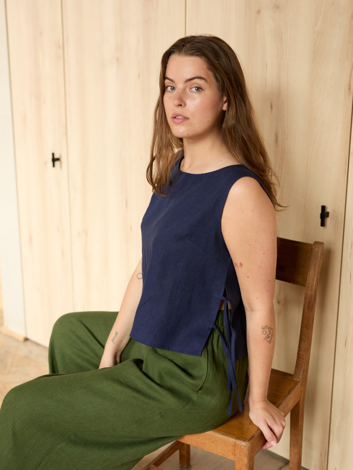 Image 1 of PEARL high-waisted wide-leg linen pants in Navy Blue, featuring an elastic waistband, from Love and Confuse.