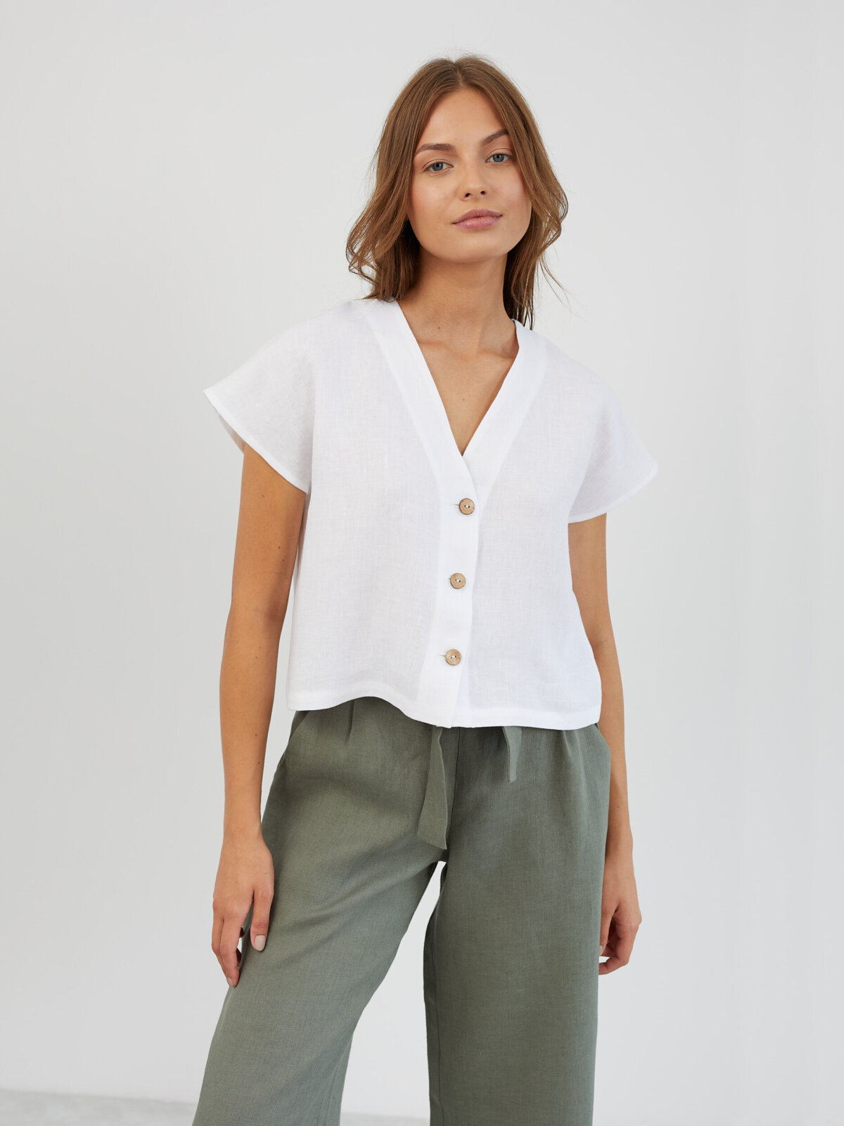 Image 4 of Cropped Linen Button-Down Shirt in White LYLA from Love and Confuse | Handmade Linen Clothing for Women