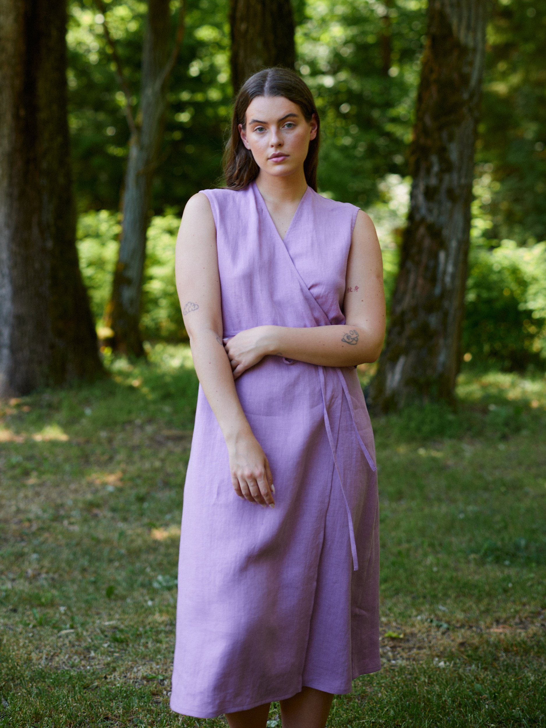 Image 3 of PIA Tie Waist Linen Midi Dress in Radiant Orchid from Love and Confuse