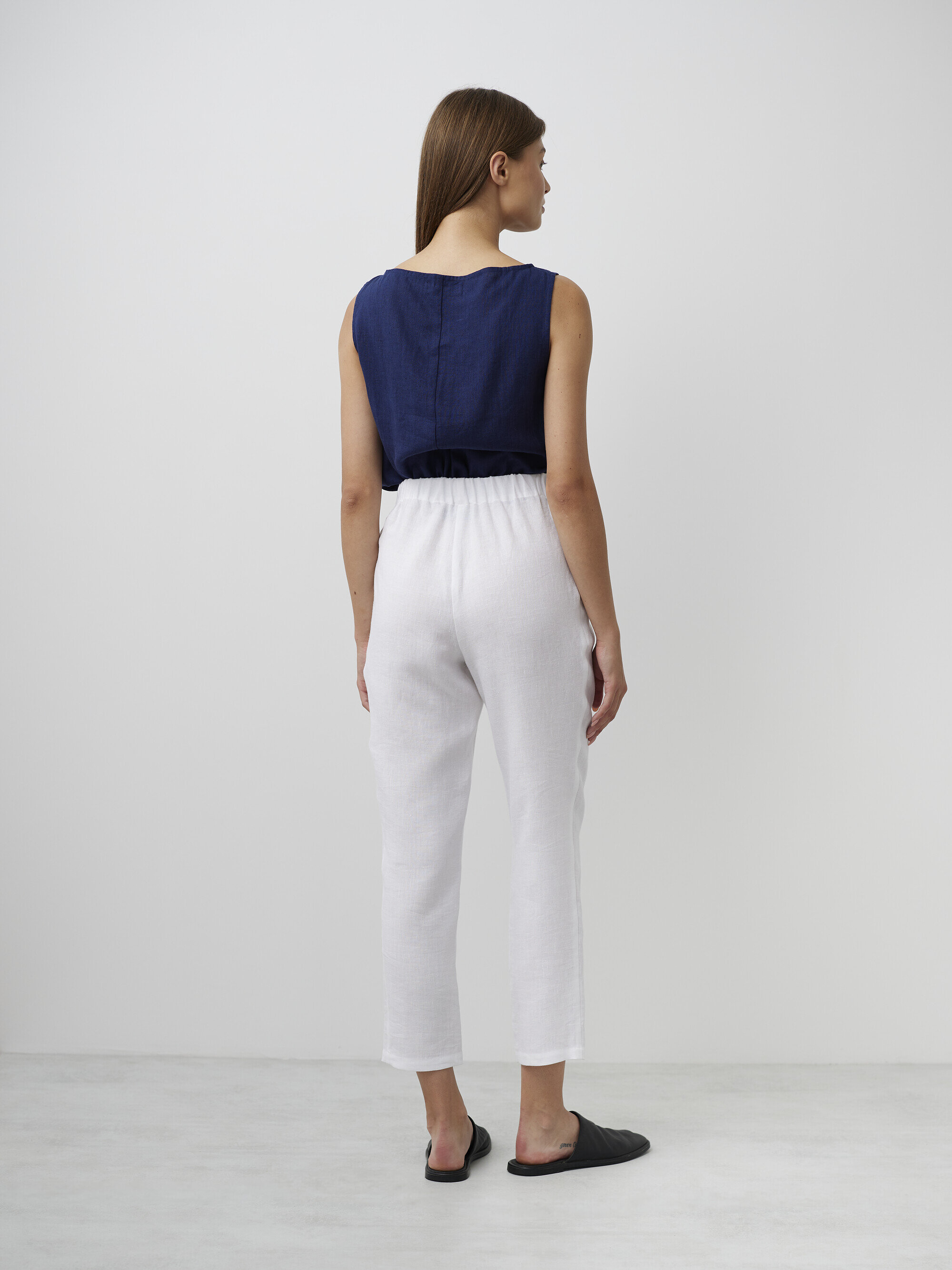 Image 4 of RAVEN Tapered Linen Pants in White from Love and Confuse