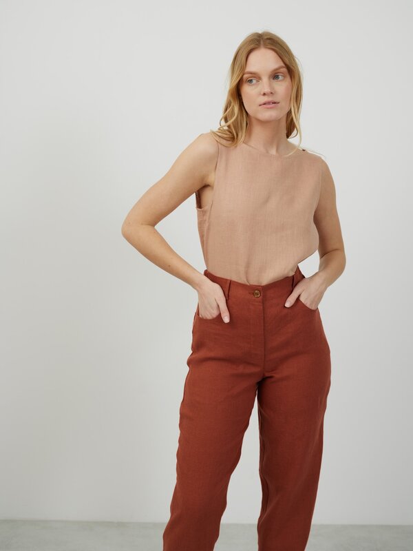 SARAH High-Waisted Tapered Linen Pants