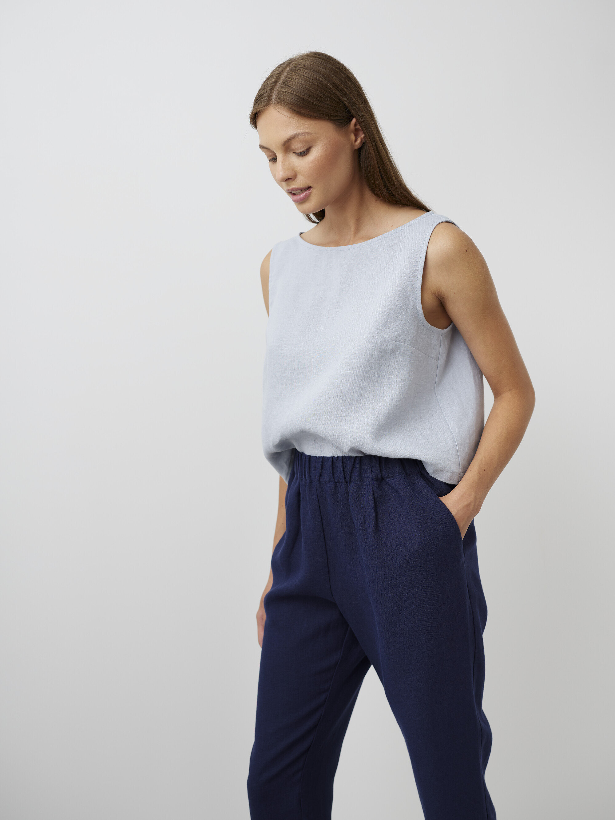 Bild 3 von SONATE Leinen-Tanktop in von Love and Confuse
