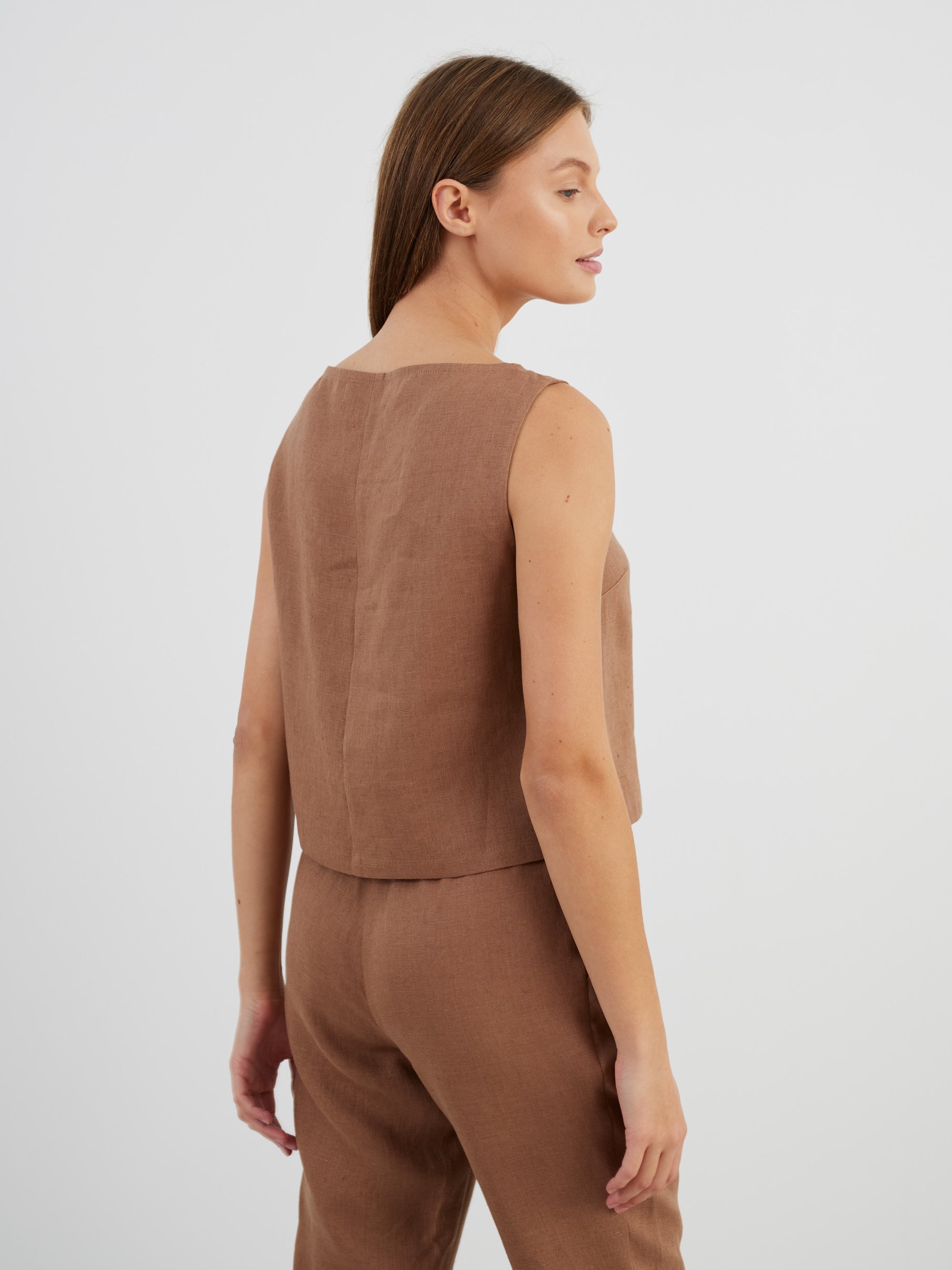Bild 5 von SONATE Leinen-Tanktop in Braun von Love and Confuse