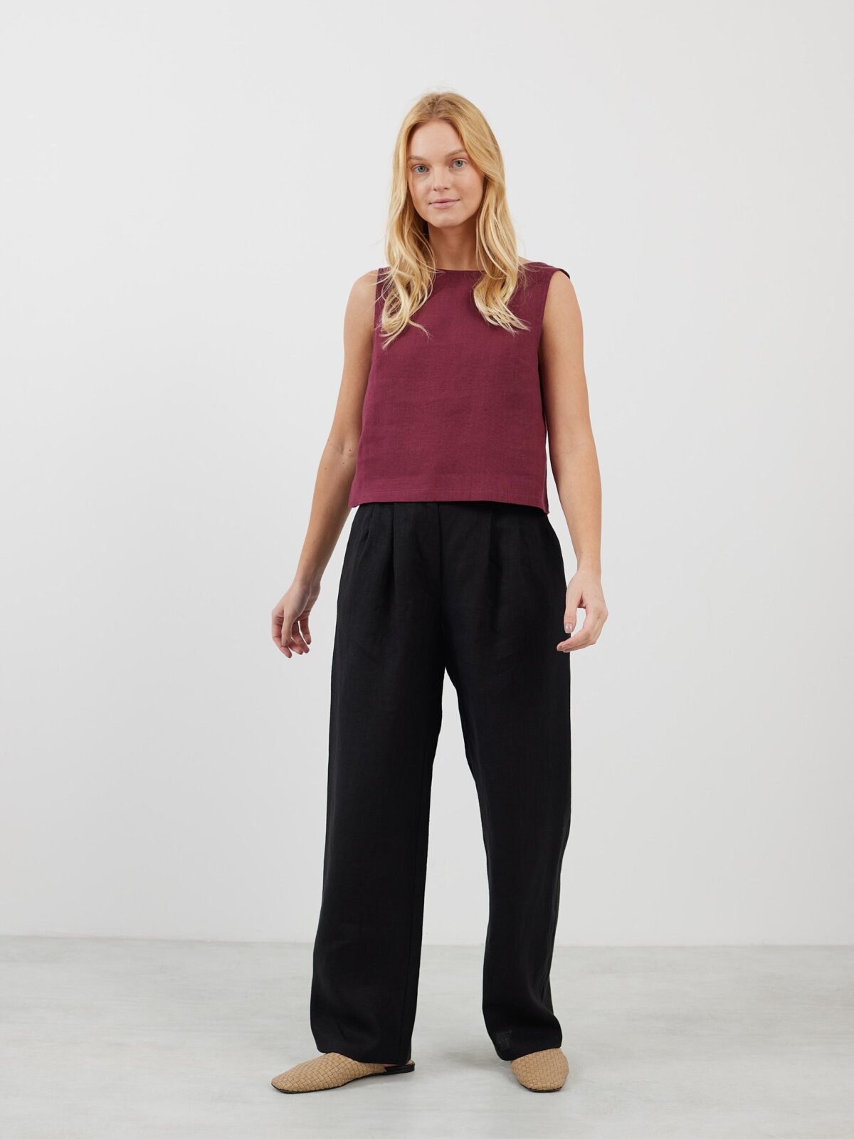 Bild 2 von SONATE Leinen-Tanktop in Aubergine von Love and Confuse