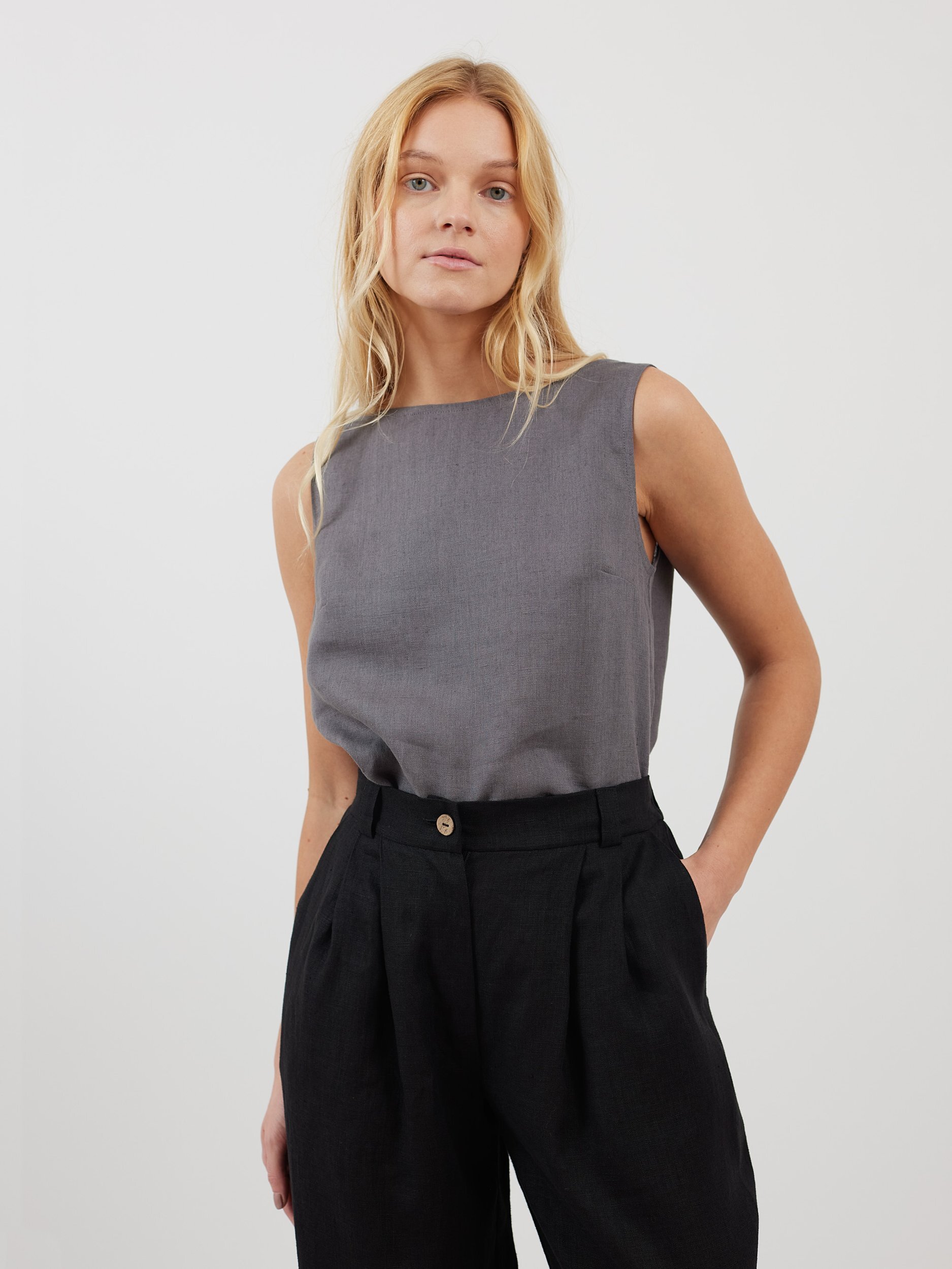 Bild 1 von SONATE Leinen-Tanktop in Hellgrau von Love and Confuse