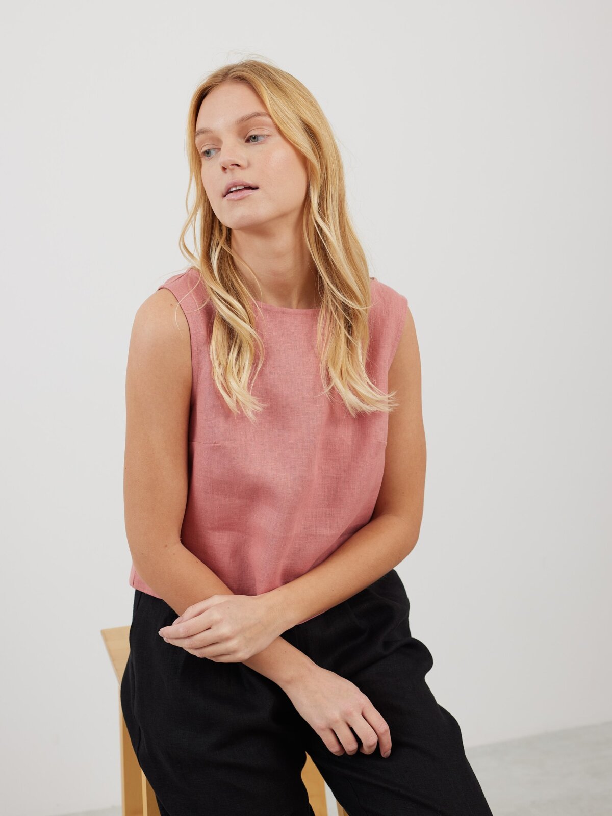 Bild 3 von SONATE Leinen-Tanktop in Lachsrosa von Love and Confuse