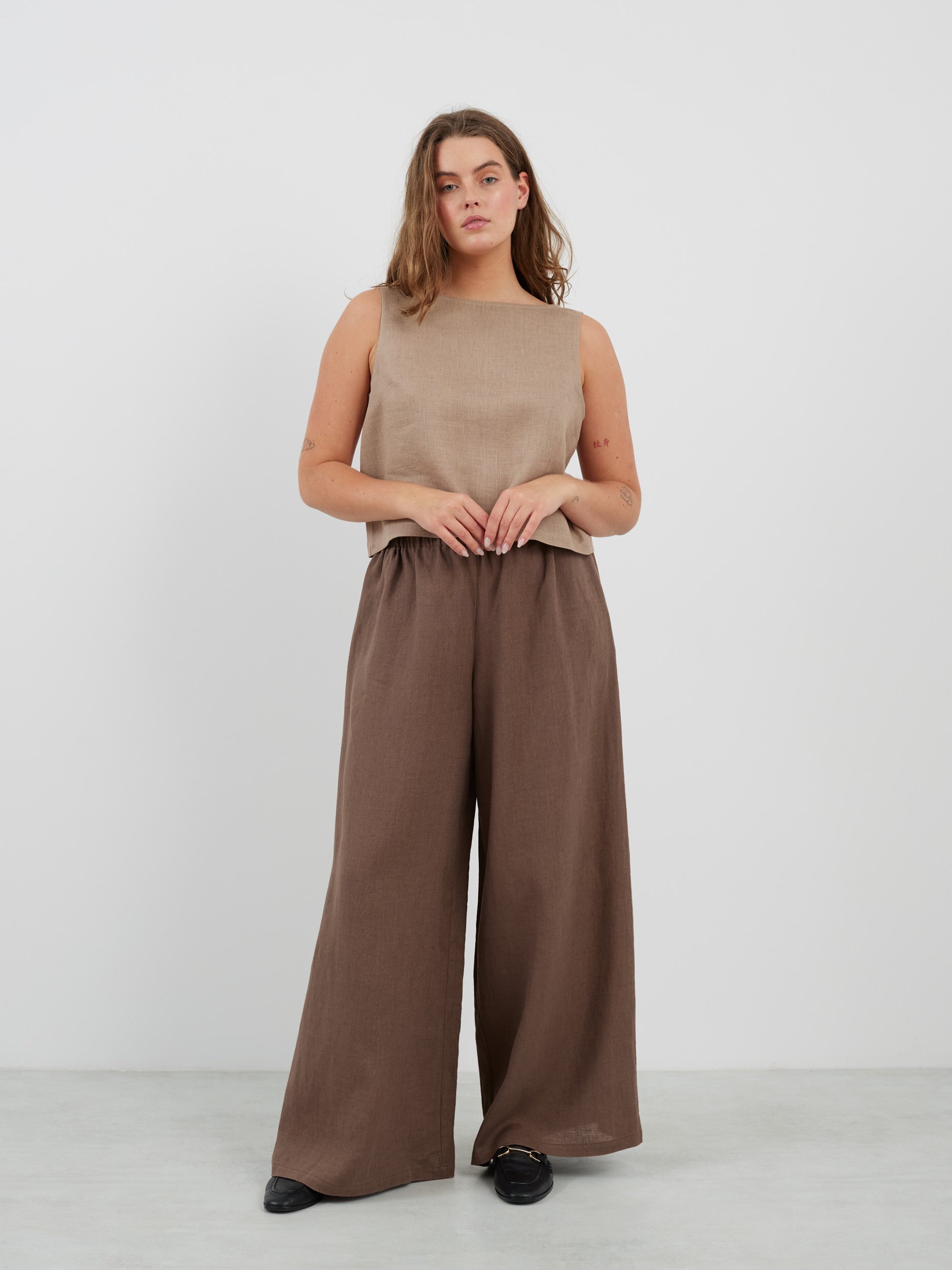 Bild 2 von SONATE Leinen-Tanktop in Sandbraun von Love and Confuse